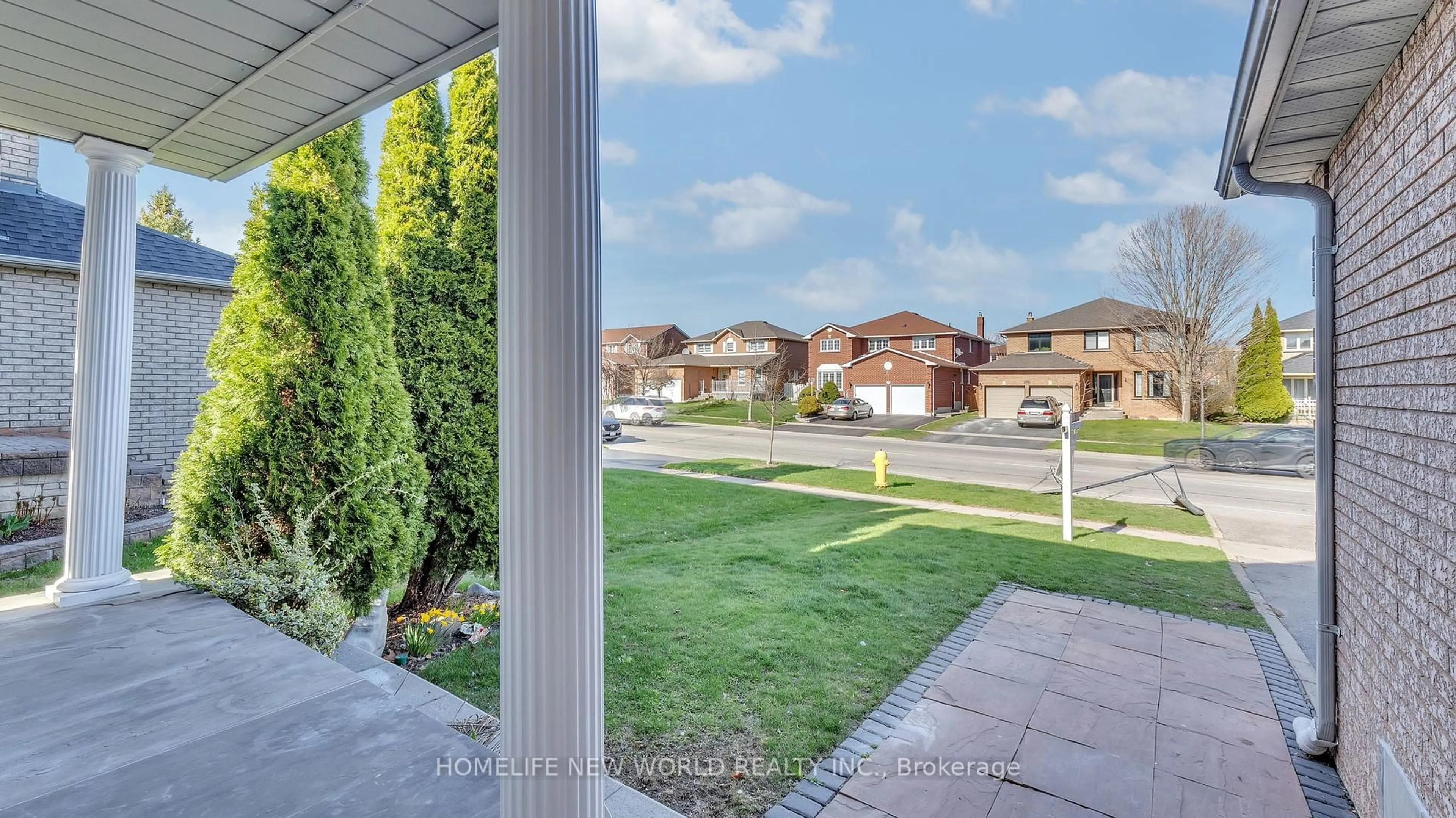 A pic from outside/outdoor area/front of a property/back of a property/a pic from drone, street for 1872 Rosebank Rd, Pickering Ontario L1V 6Y2