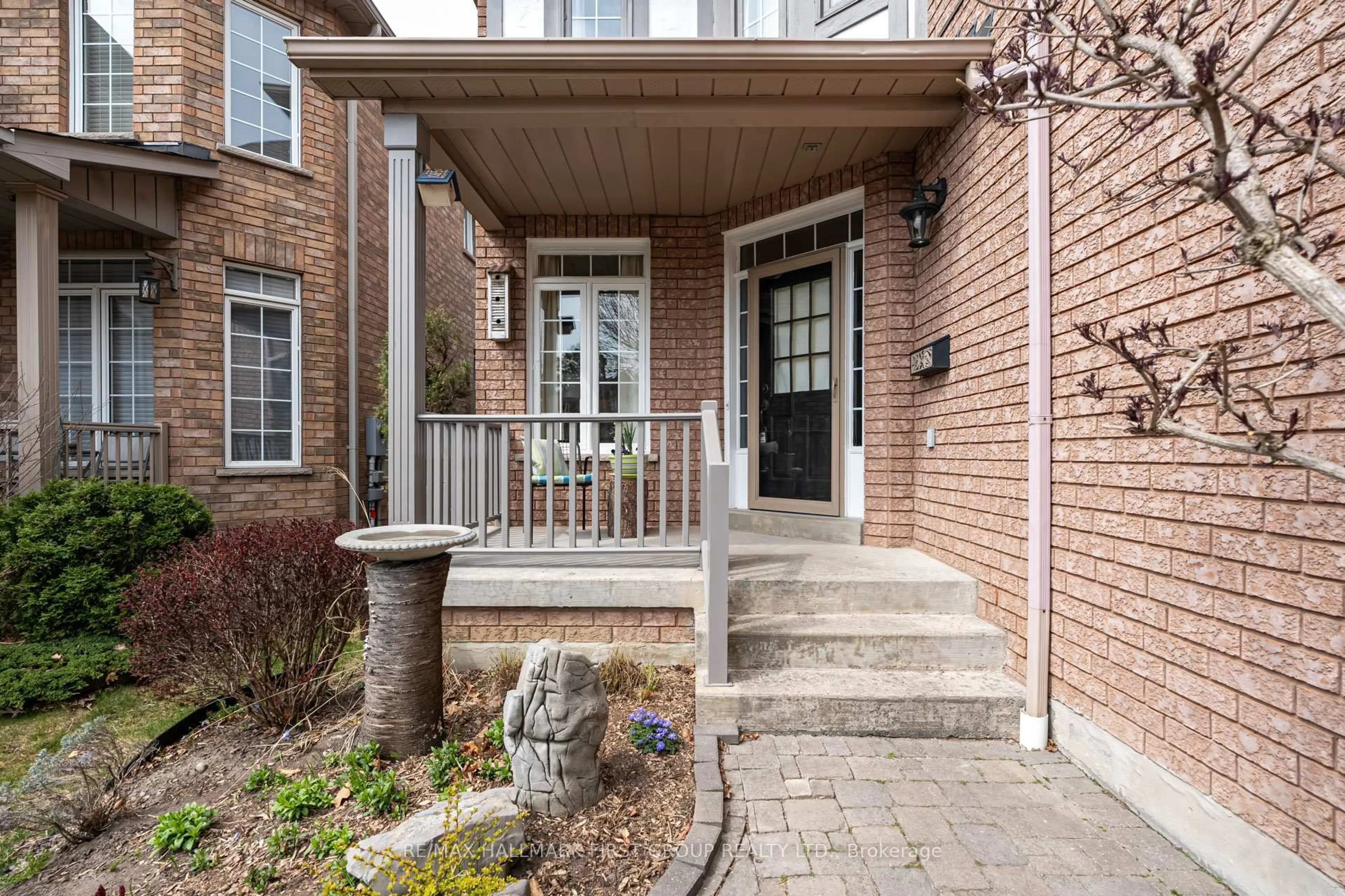 Home with brick exterior material, street for 1762 Autumn Cres, Pickering Ontario L1V 6X2