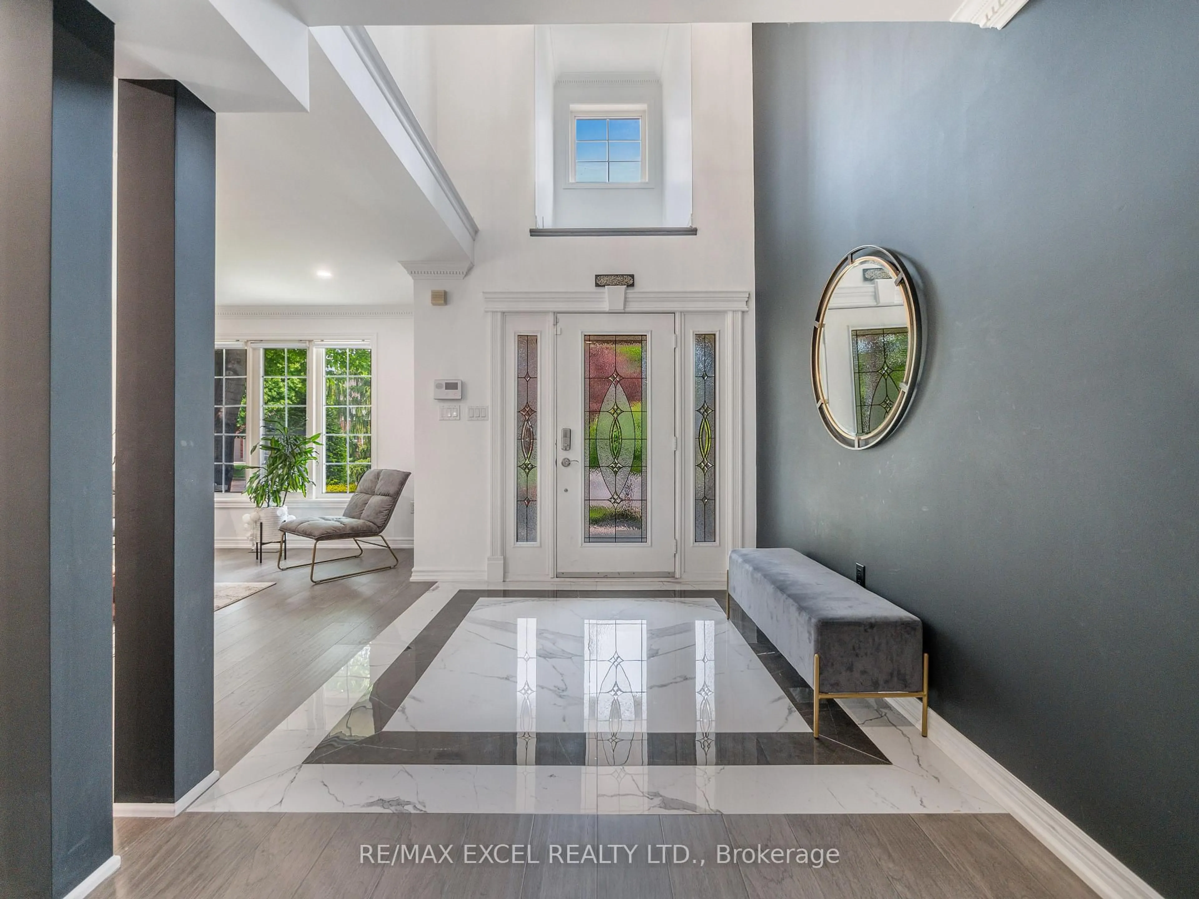 Indoor entryway for 143 Samac Tr, Oshawa Ontario L1G 7V9