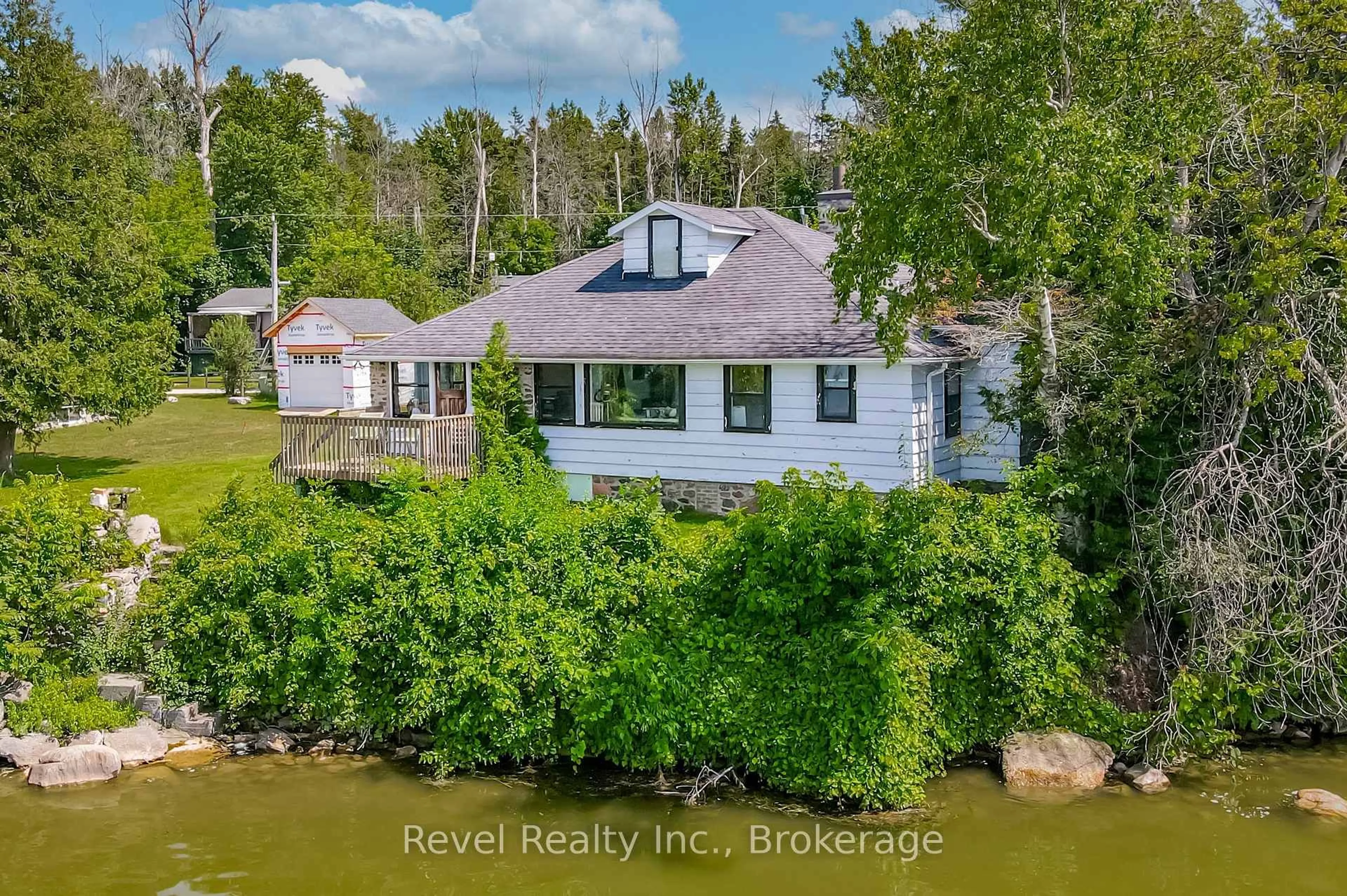 A pic from outside/outdoor area/front of a property/back of a property/a pic from drone, water/lake/river/ocean view for 8 Johnstone Lane, Scugog Ontario L0B 1L0