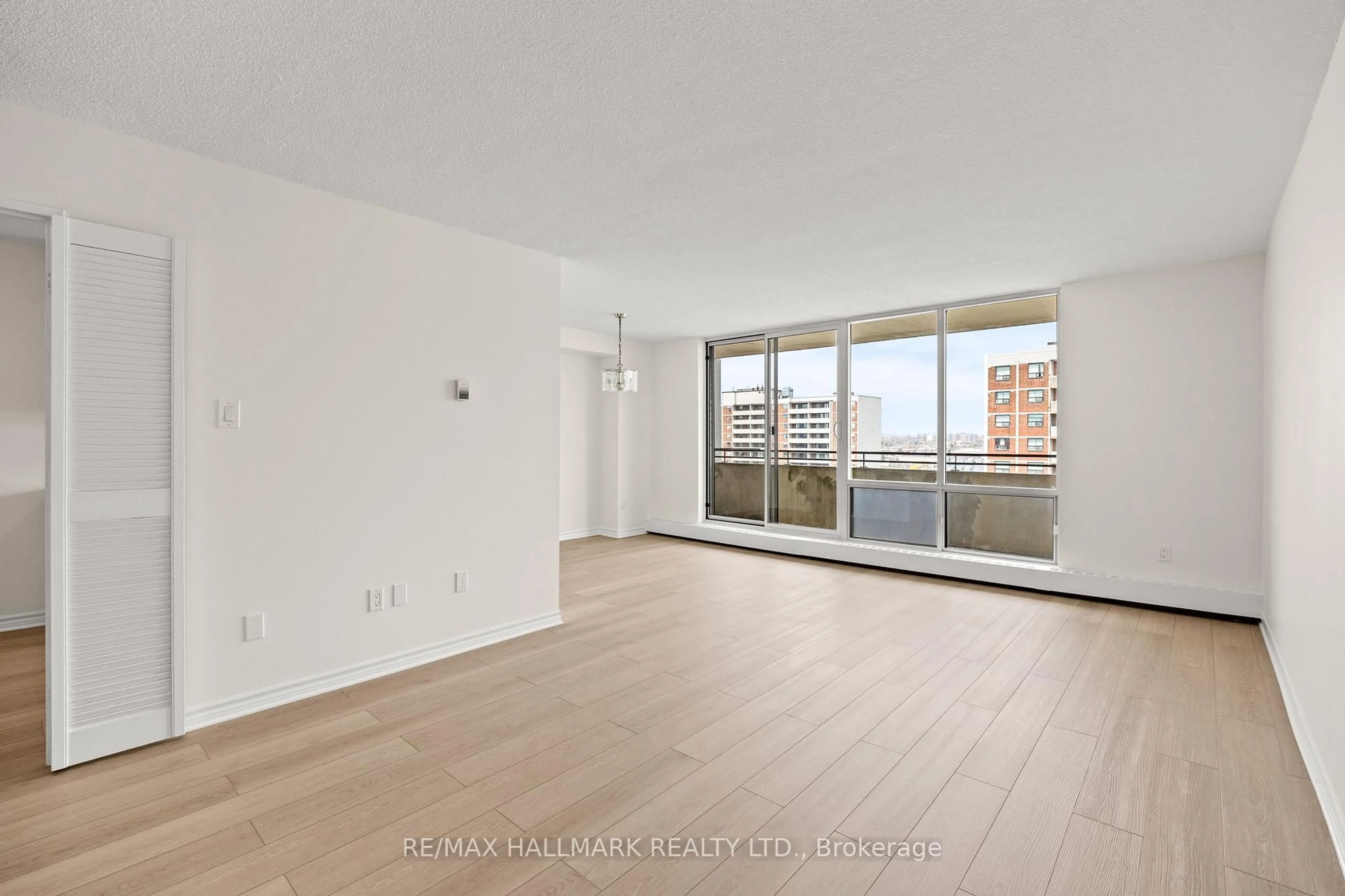 A pic of a room for 101 Prudential Dr #1506, Toronto Ontario M1P 4S5