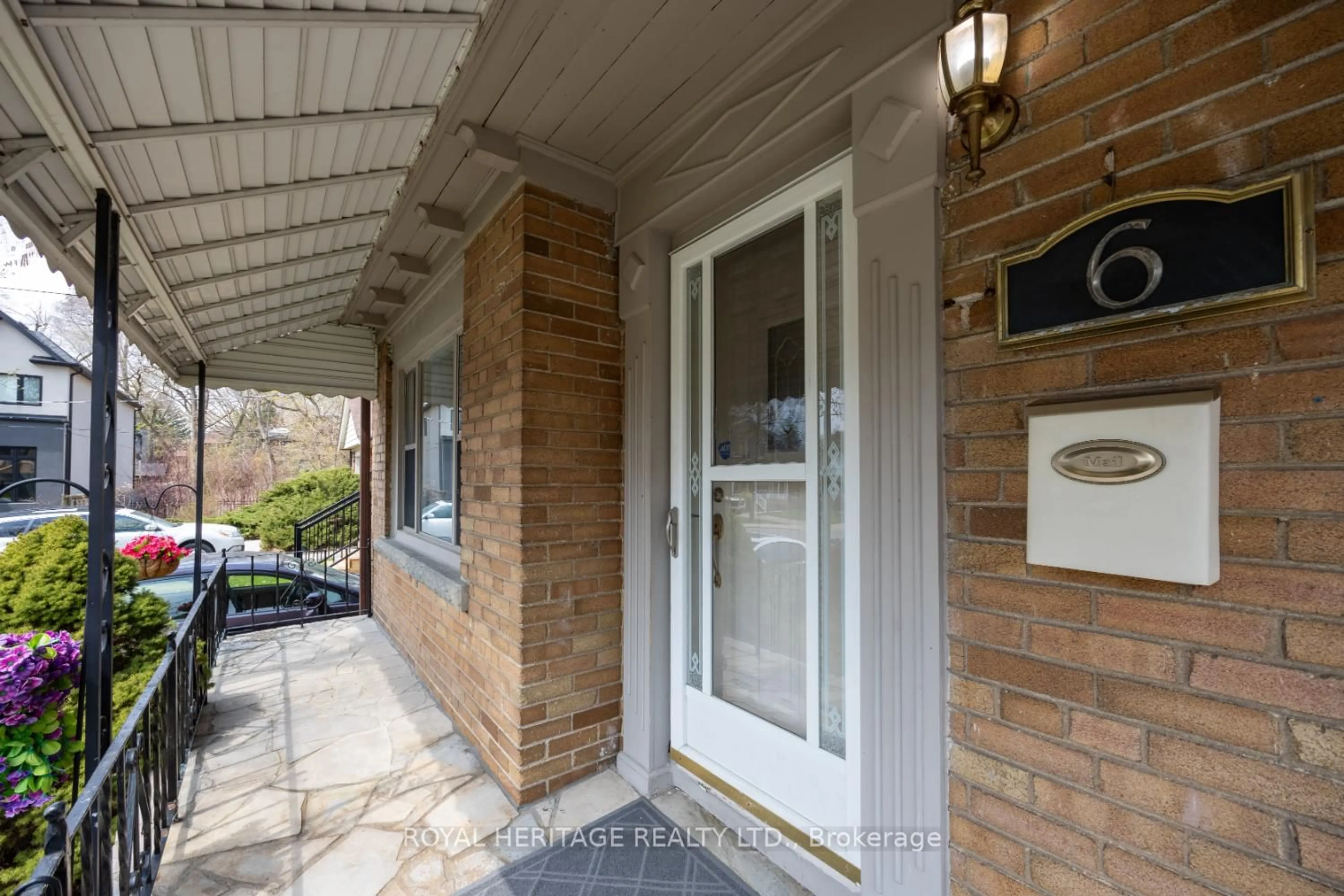 Unknown for 6 Rhydwen Ave, Toronto Ontario M1N 2E1