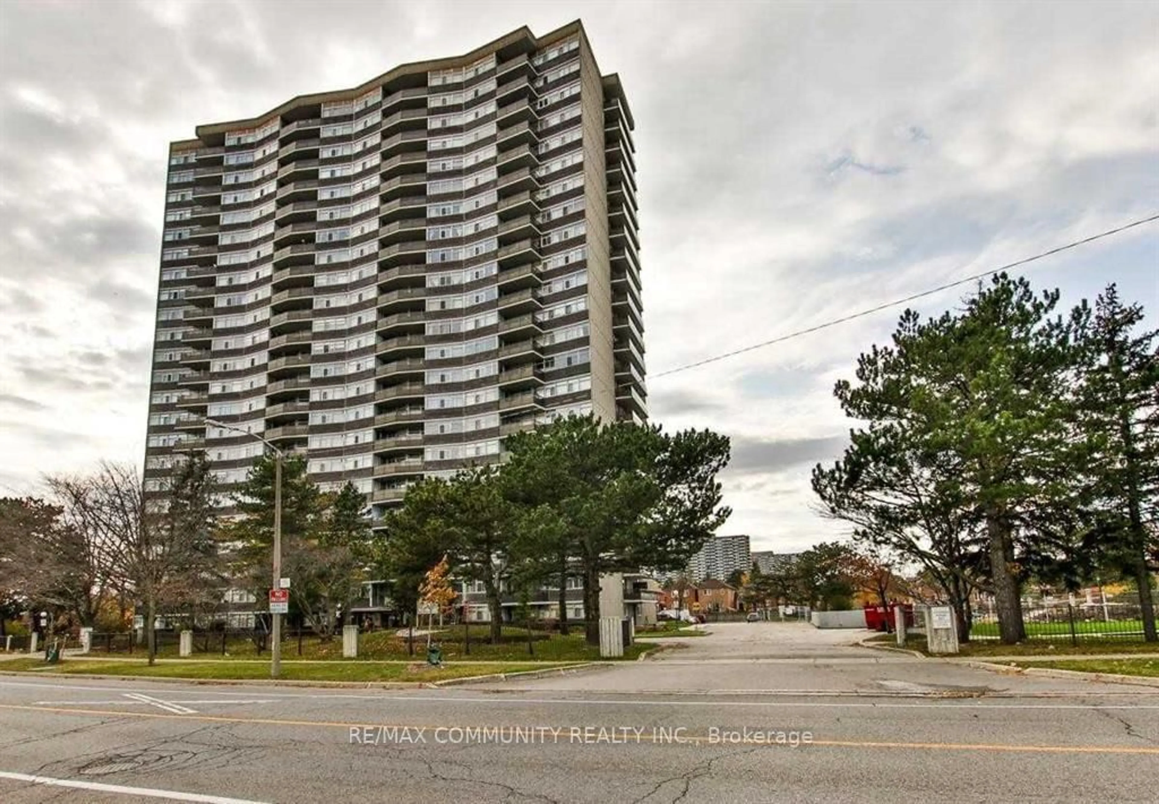 Unknown for 3151 Bridletowne Circ #1702, Toronto Ontario M1W 2T1