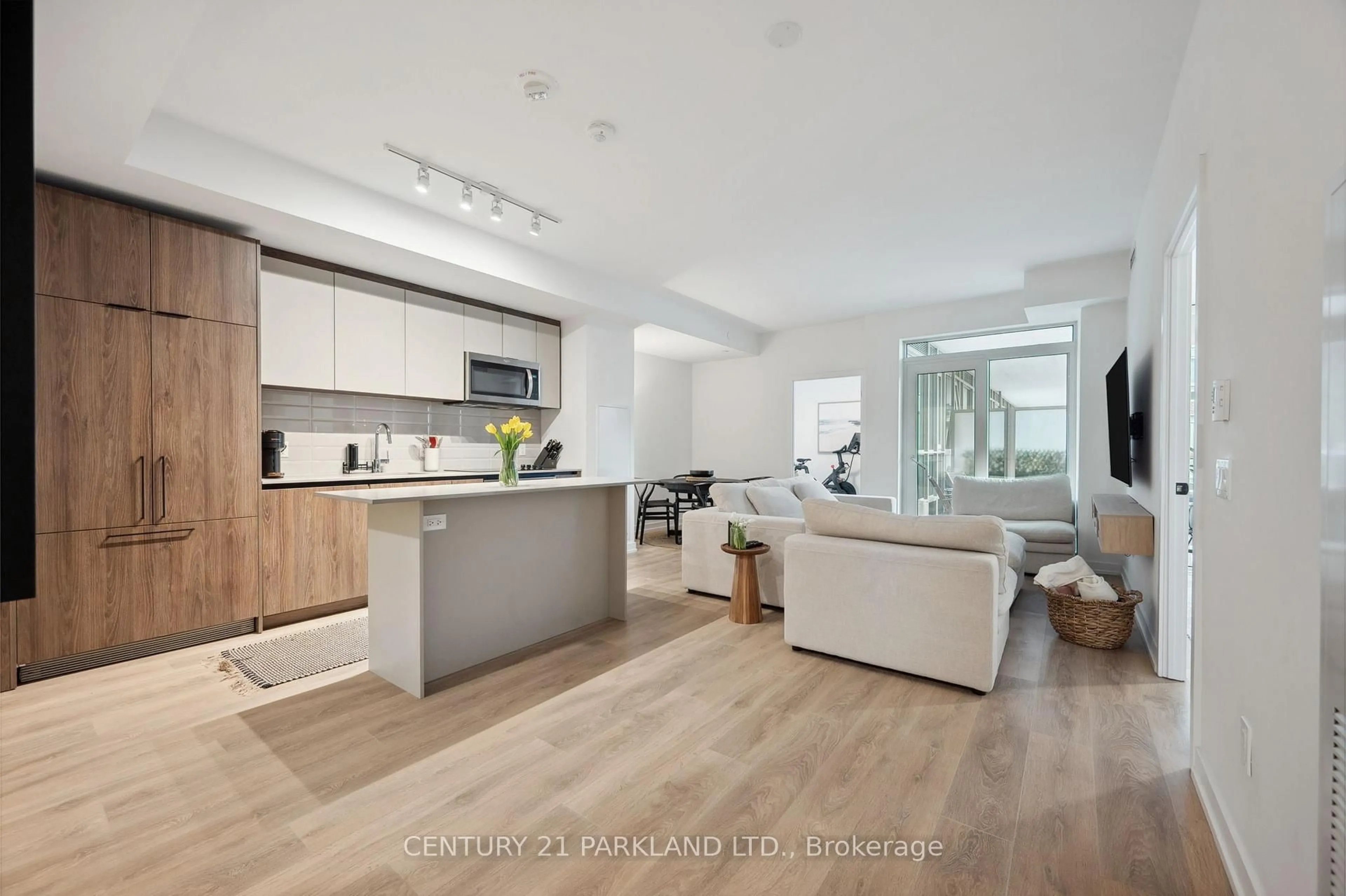 Open concept kitchen, unknown for 150 Logan Ave #318, Toronto Ontario M4M 0E4