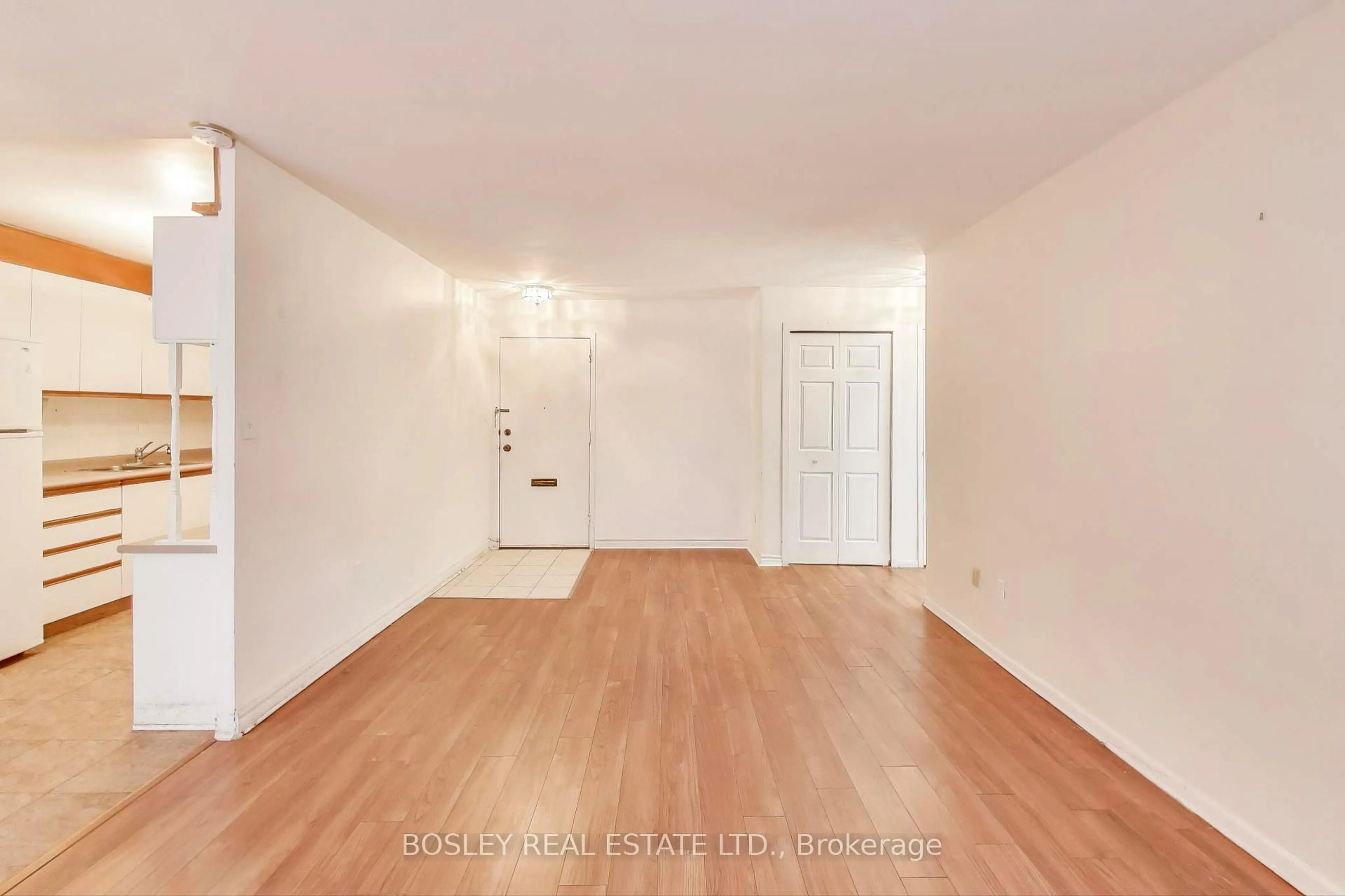 Unknown for 800 Kennedy Rd #304, Toronto Ontario M1K 2C9