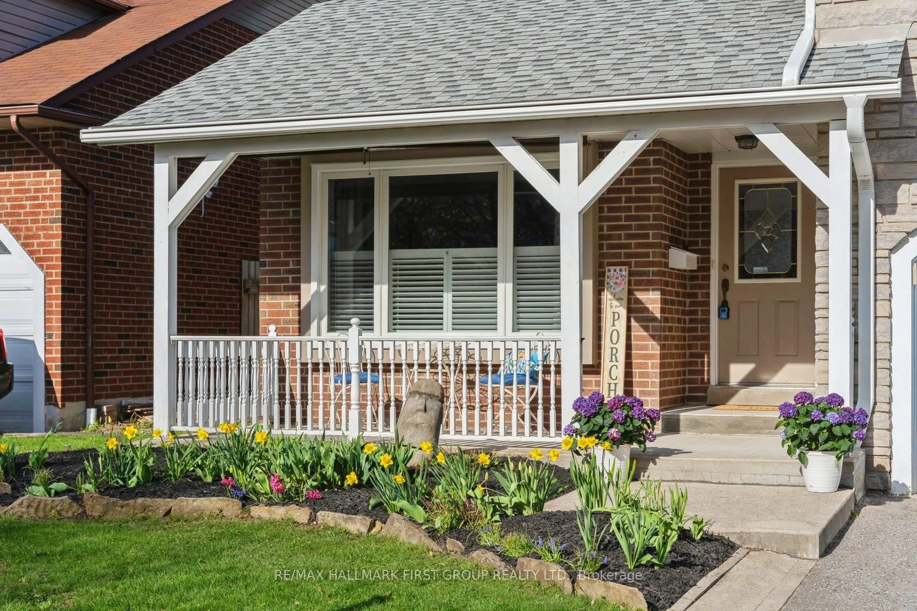 Home with brick exterior material, street for 1509 Eagleview Dr, Pickering Ontario L1V 5H2