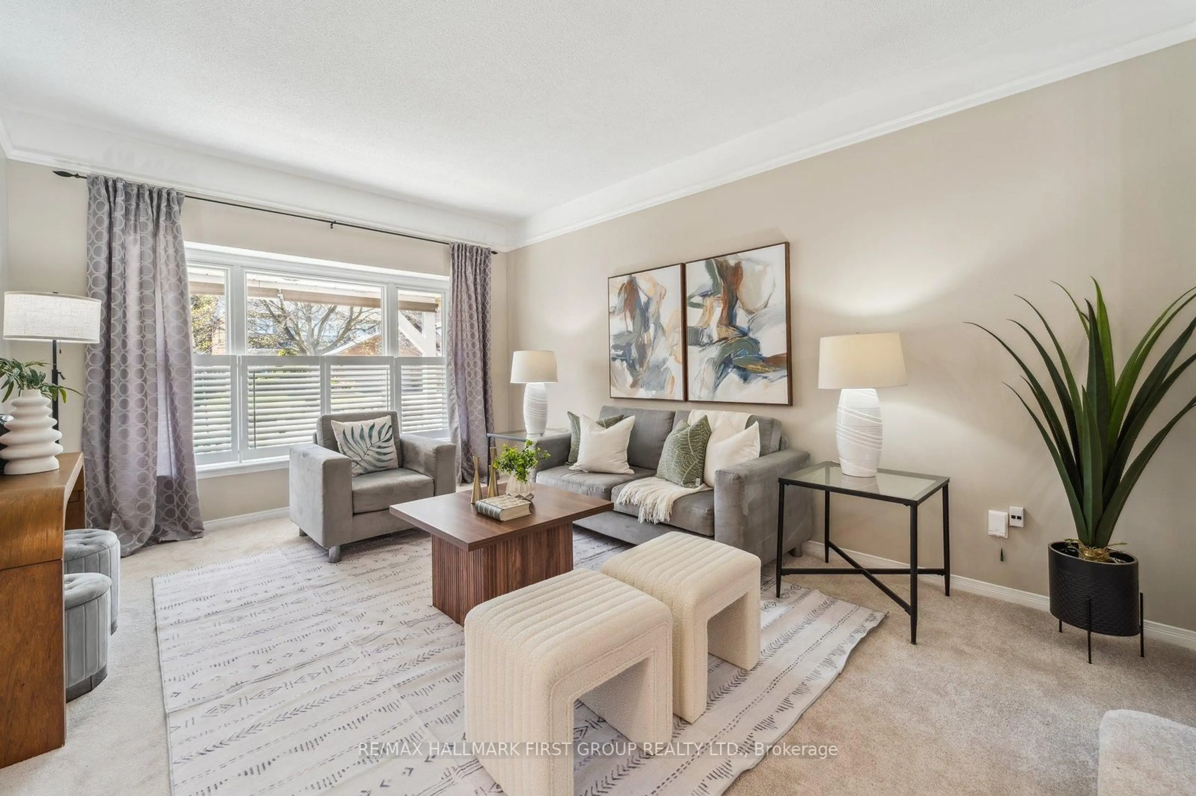 Living room with furniture, unknown for 1509 Eagleview Dr, Pickering Ontario L1V 5H2