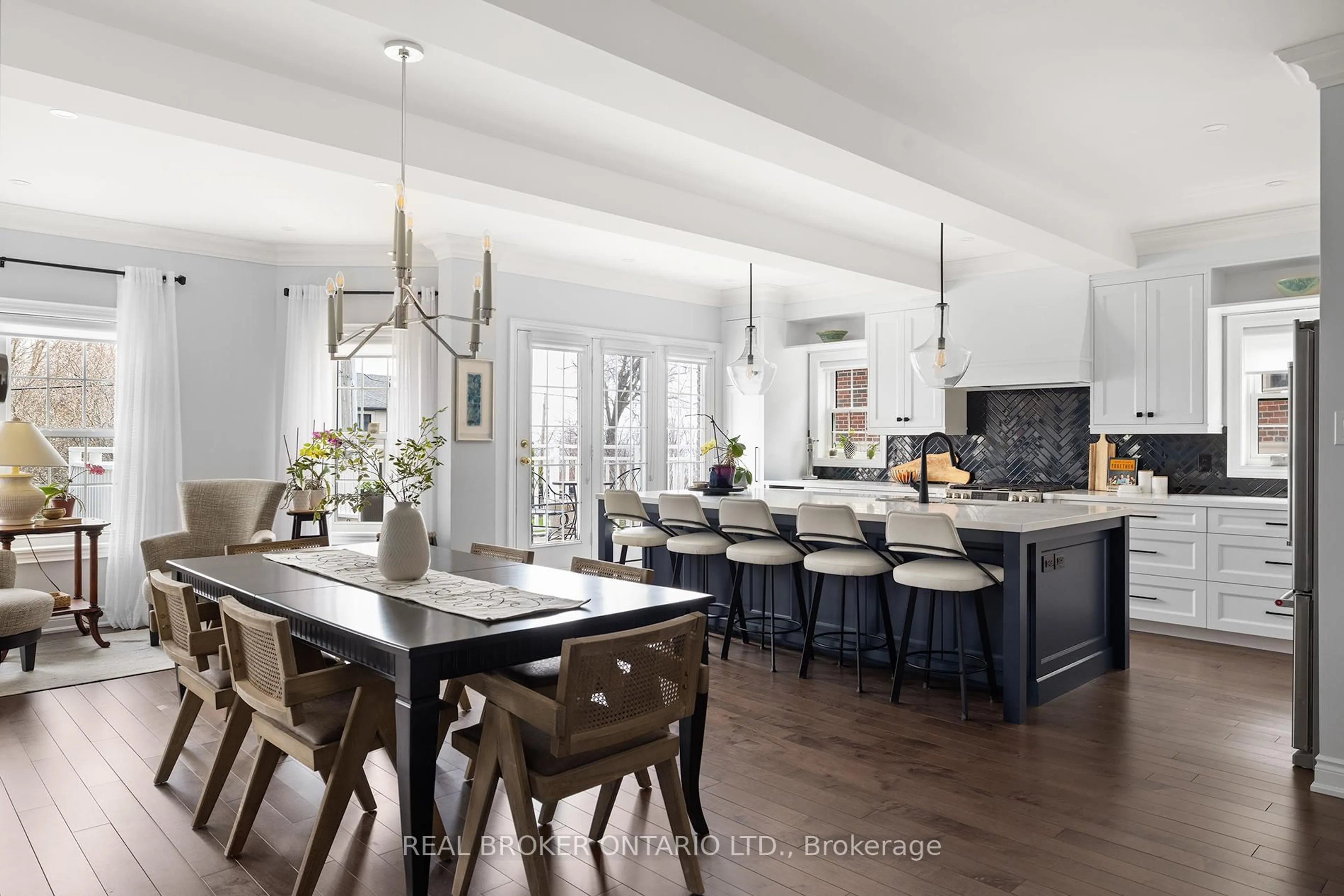 Open concept kitchen, unknown for 470 Poplar Ave, Ajax Ontario L1S 1E8
