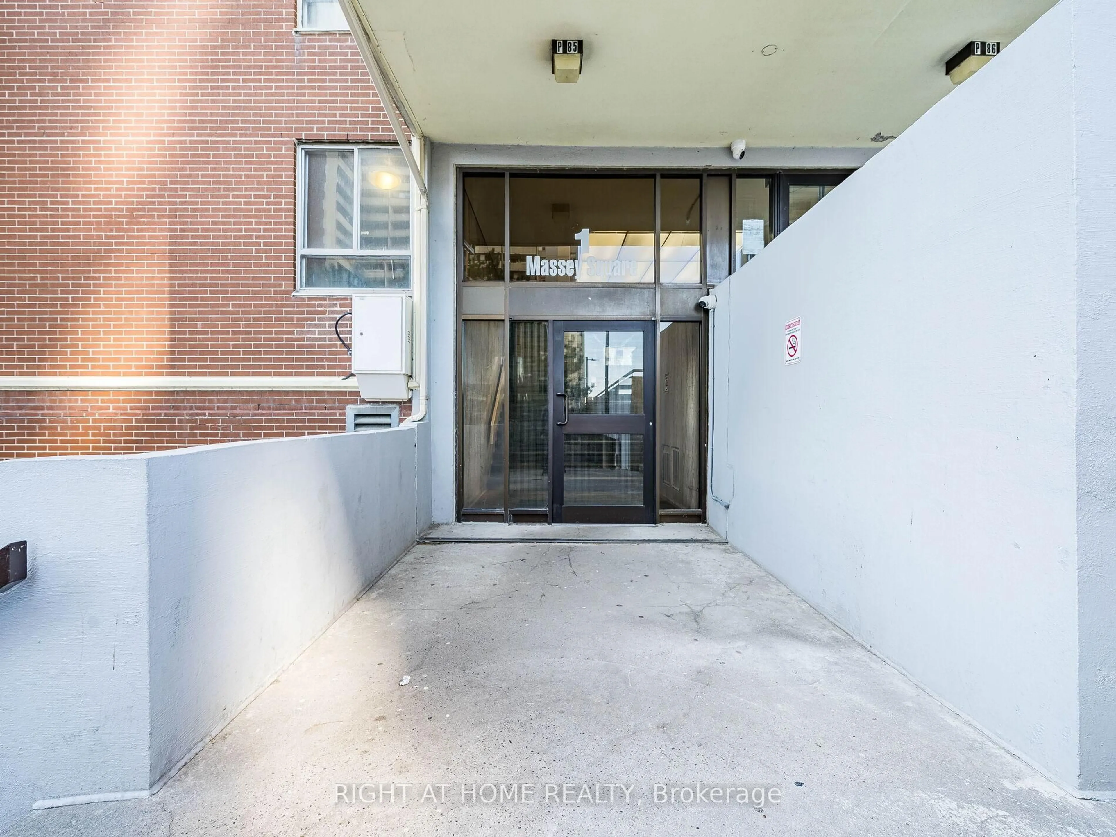 Indoor foyer for 1 Massey Sq #1208, Toronto Ontario M4C 5L4