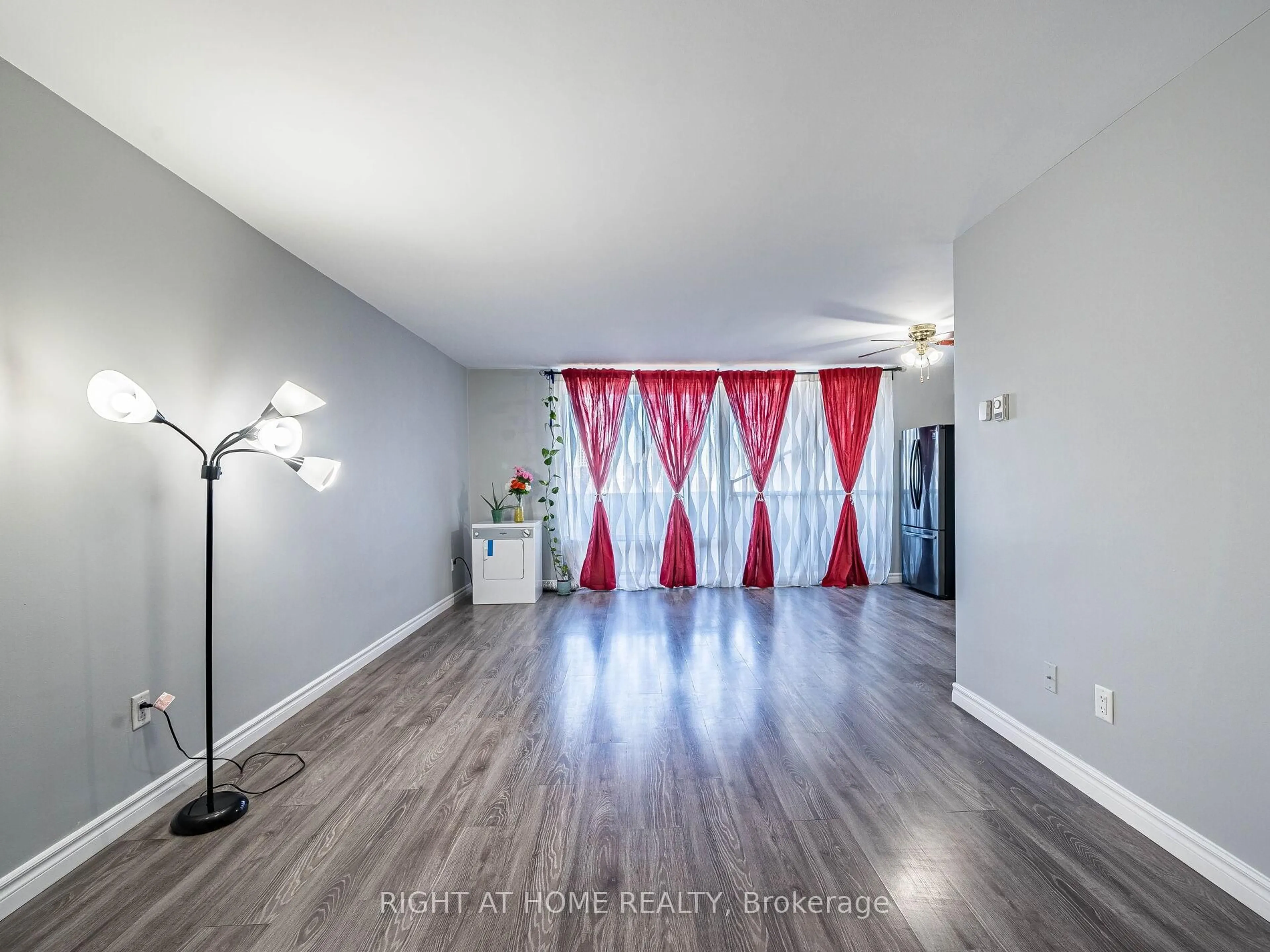 Unknown for 1 Massey Sq #1208, Toronto Ontario M4C 5L4