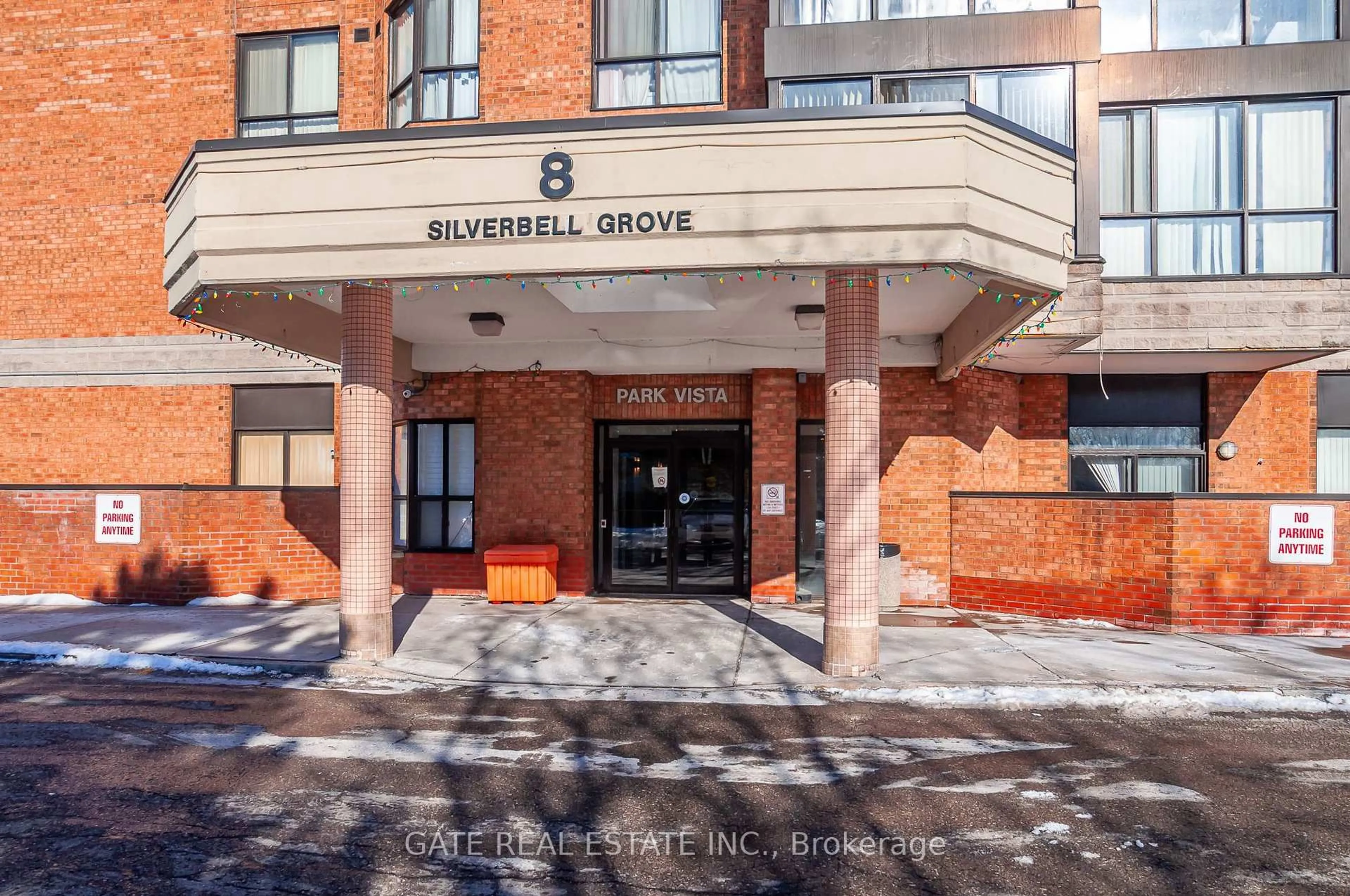 Indoor foyer for 8 Silverbell Grve #910, Toronto Ontario M1B 4Z3