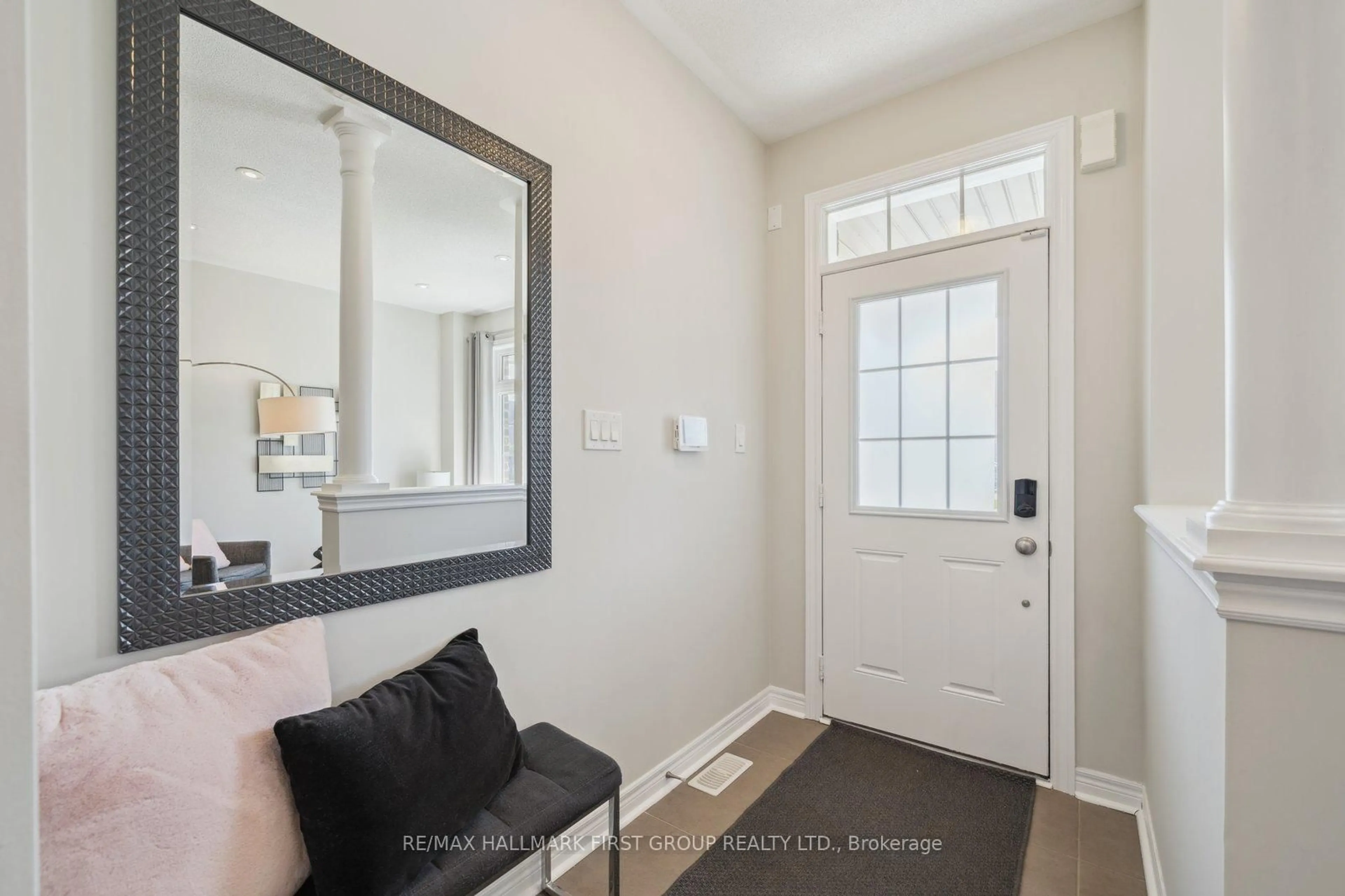 Indoor entryway for 62 Bignell Cres, Ajax Ontario L1Z 0P6