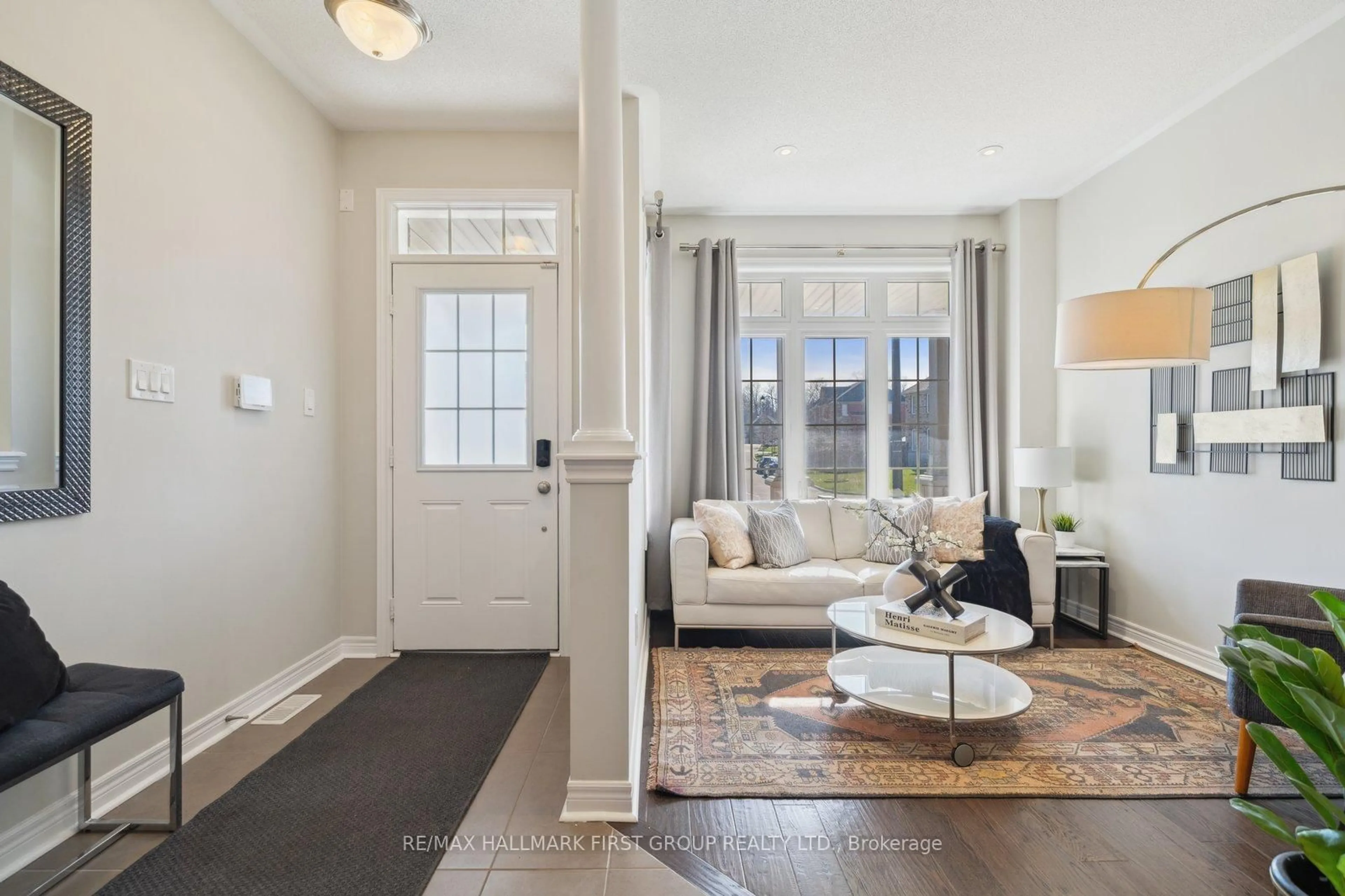 Indoor entryway for 62 Bignell Cres, Ajax Ontario L1Z 0P6