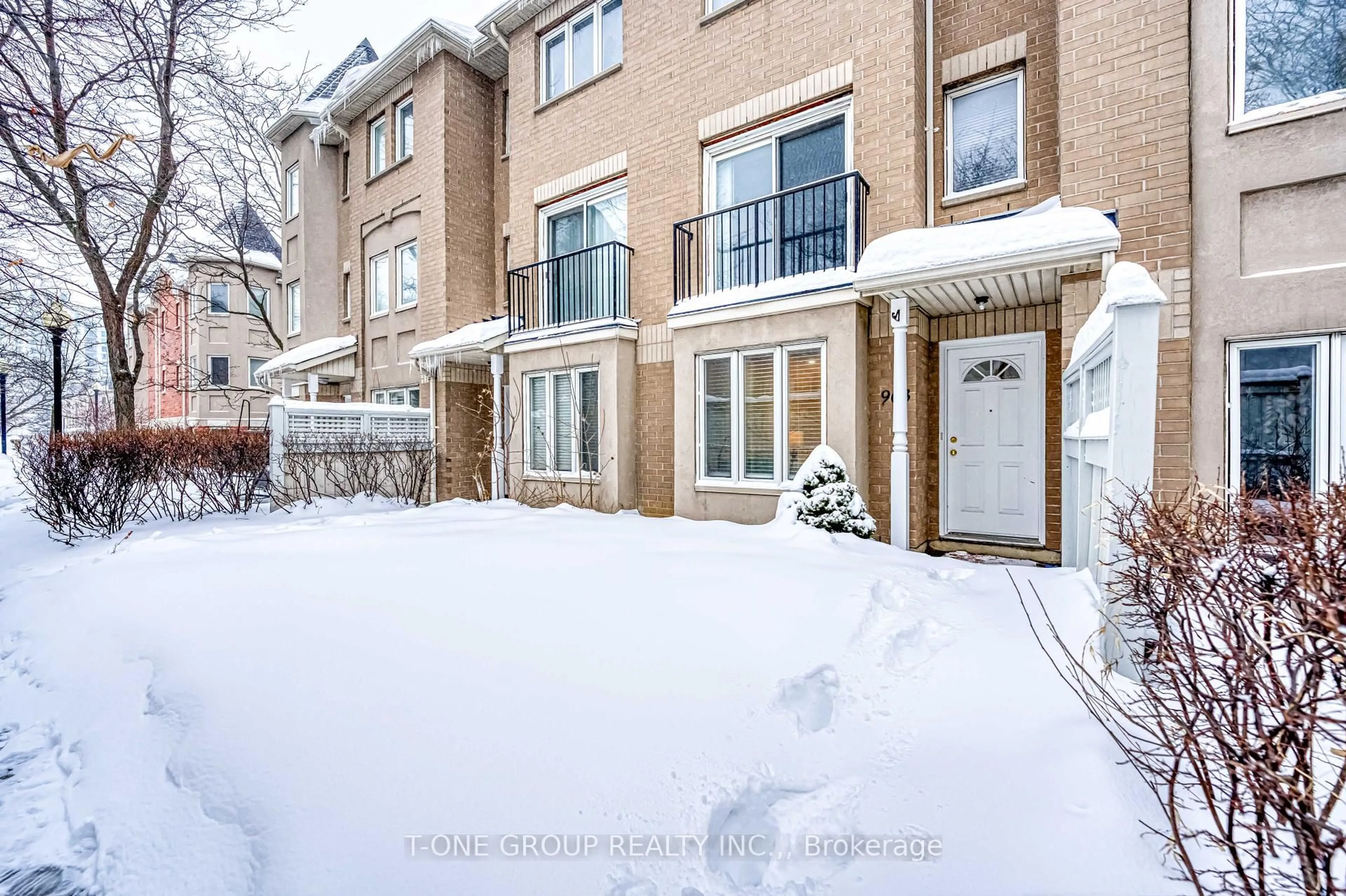 Patio, street for 19 Rosebank Dr #903, Toronto Ontario M1B 5Z2