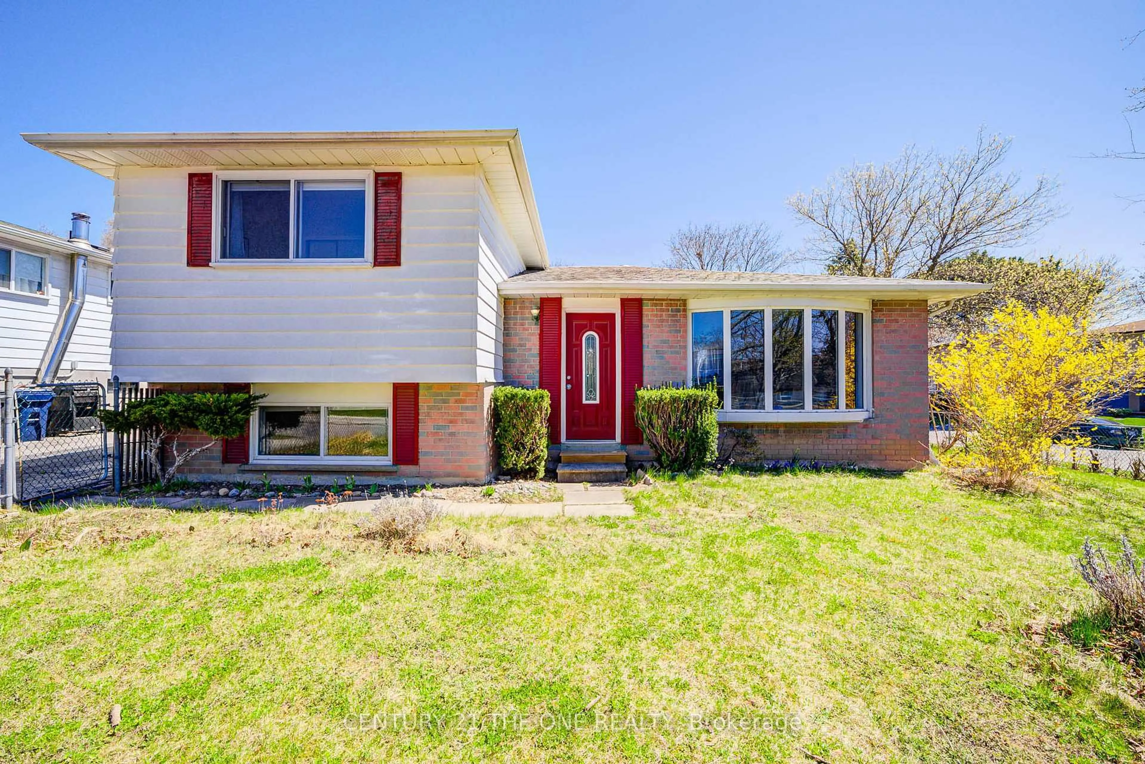 Home with vinyl exterior material, street for 119 Berner Tr, Toronto Ontario M1B 1B5