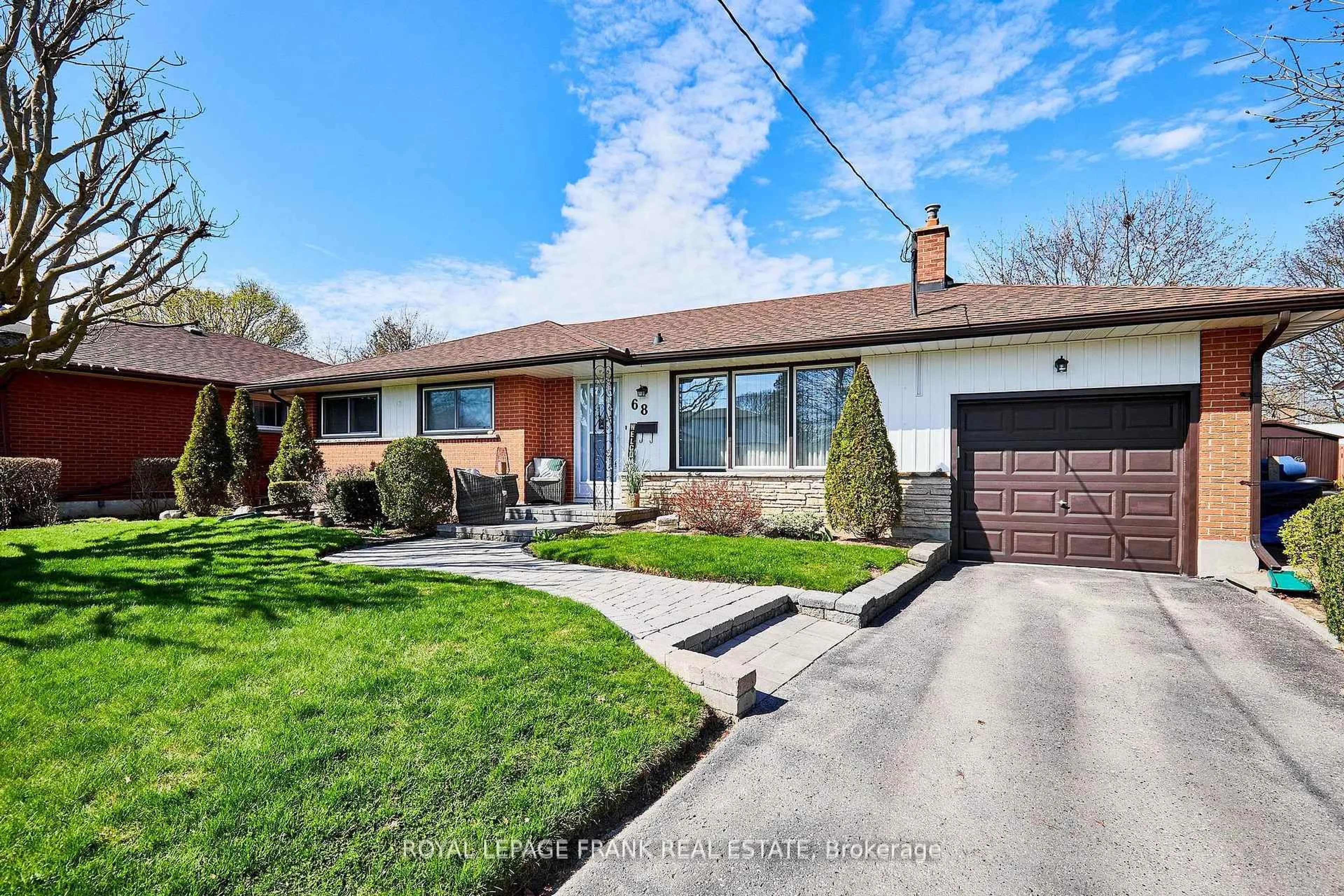 Home with brick exterior material, street for 68 Gatineau St, Oshawa Ontario L1H 7G3