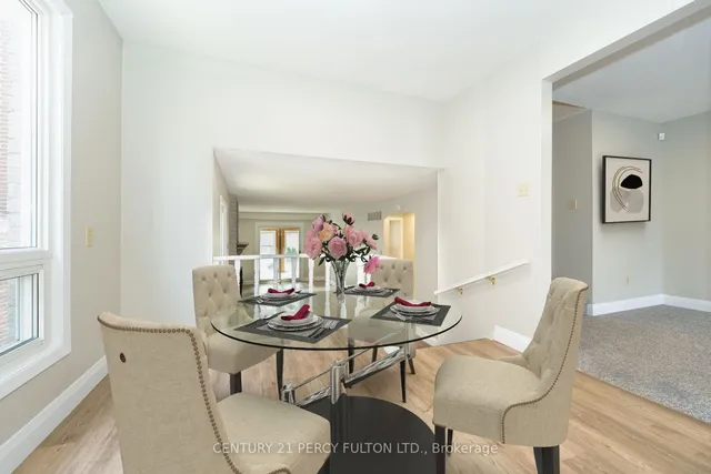 Additional property image - 229 Invergordon Ave