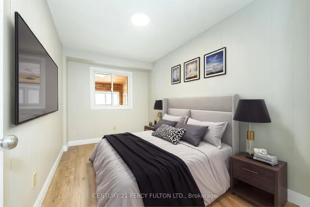 Additional property image - 229 Invergordon Ave