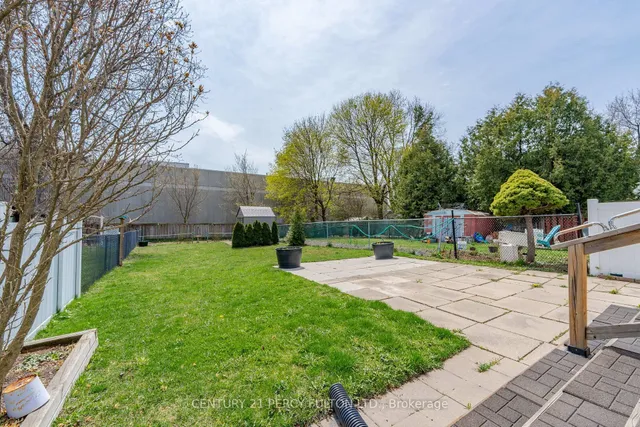Additional property image - 229 Invergordon Ave
