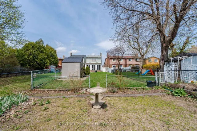 Additional property image - 229 Invergordon Ave