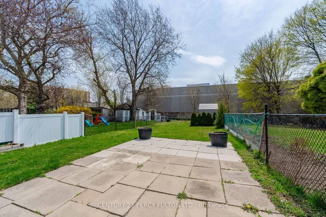 Additional property image - 229 Invergordon Ave