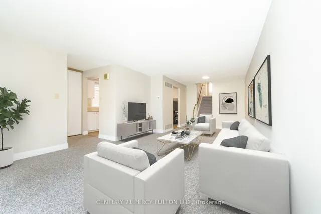 Additional property image - 229 Invergordon Ave