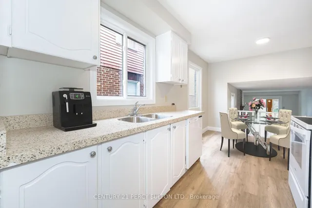 Additional property image - 229 Invergordon Ave