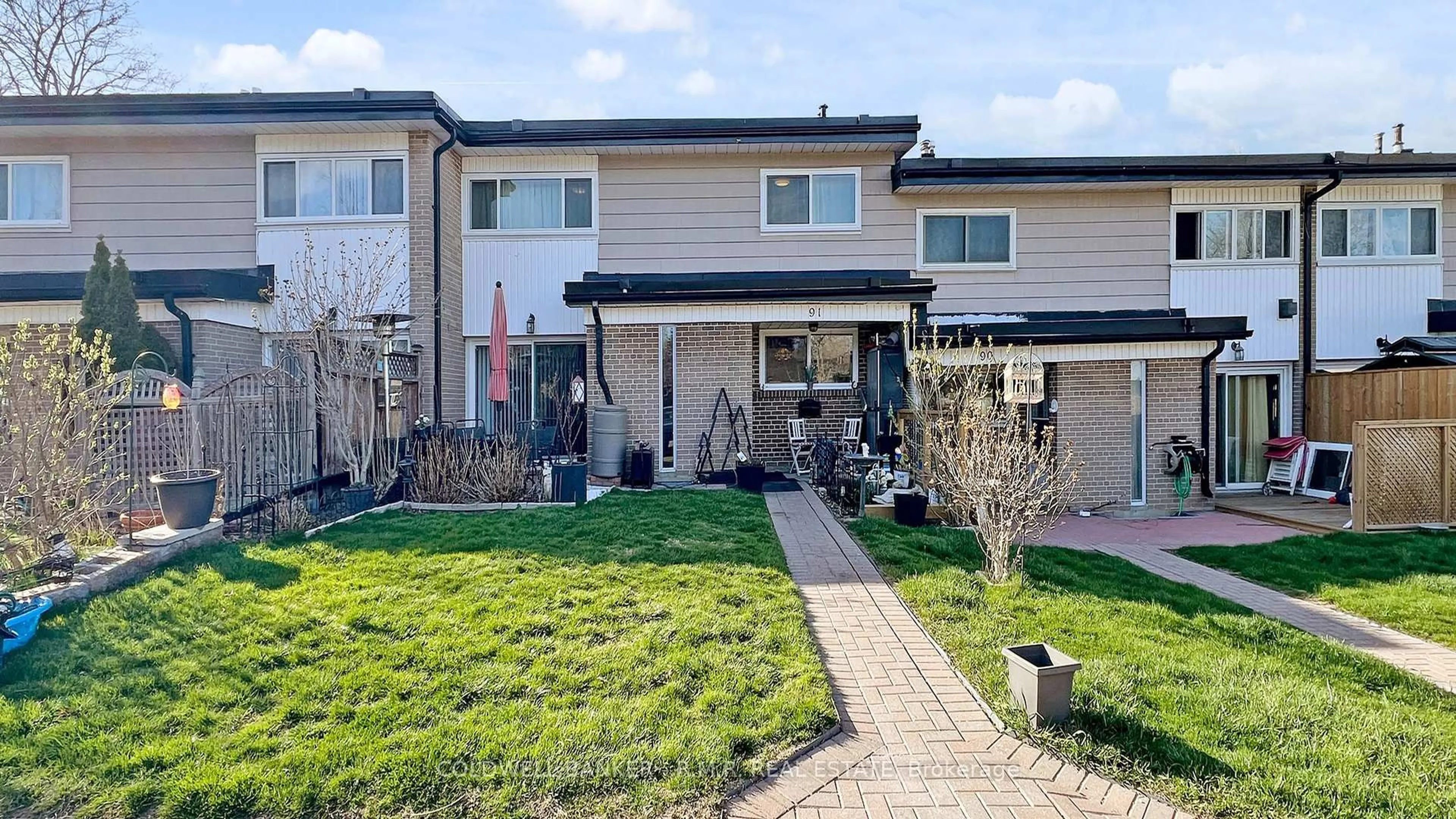 Unknown for 925 Bayly St #91, Pickering Ontario L1W 1L4