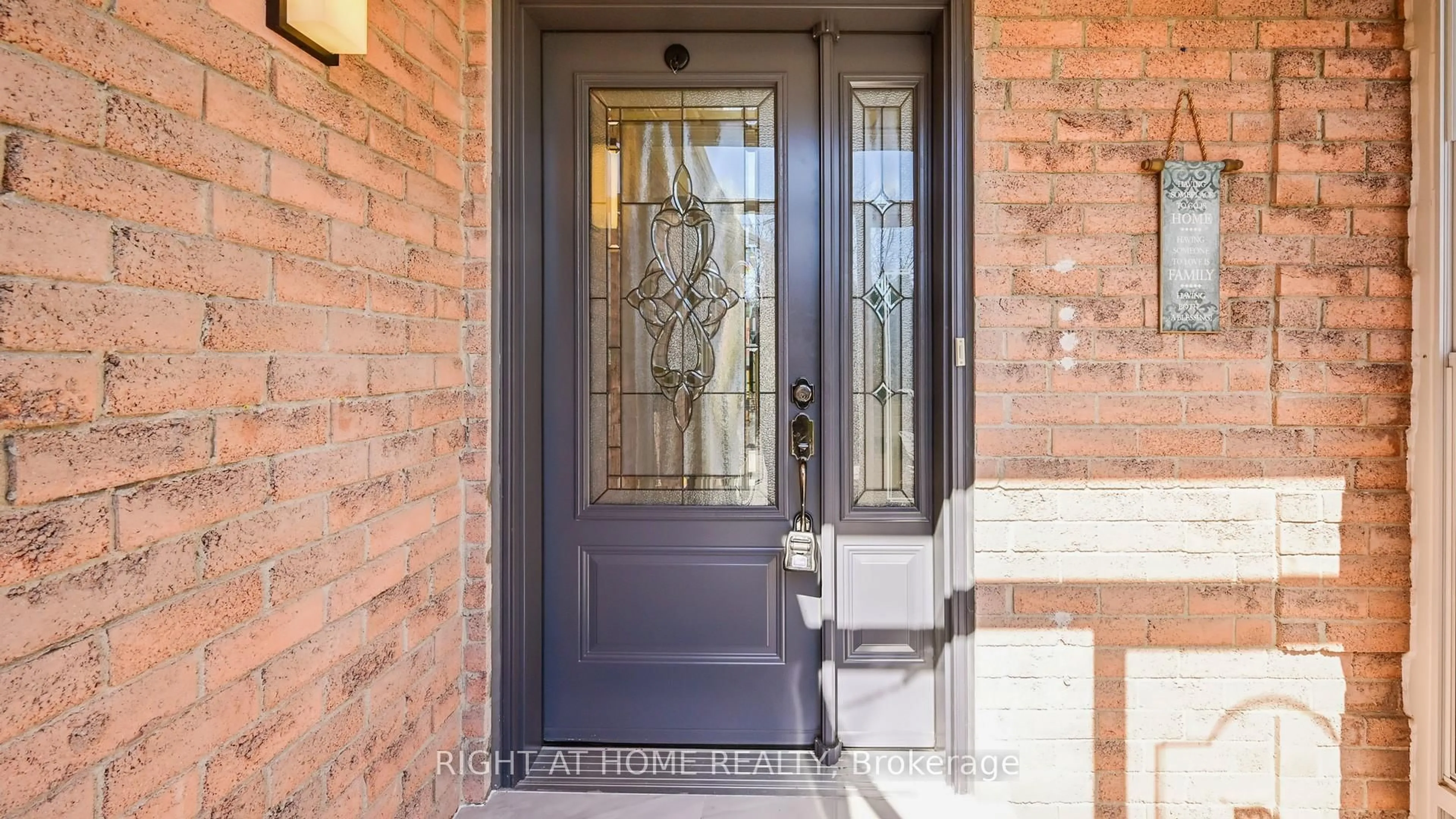 Indoor entryway for 38 Ponymill Dr, Toronto Ontario M1V 2Y1