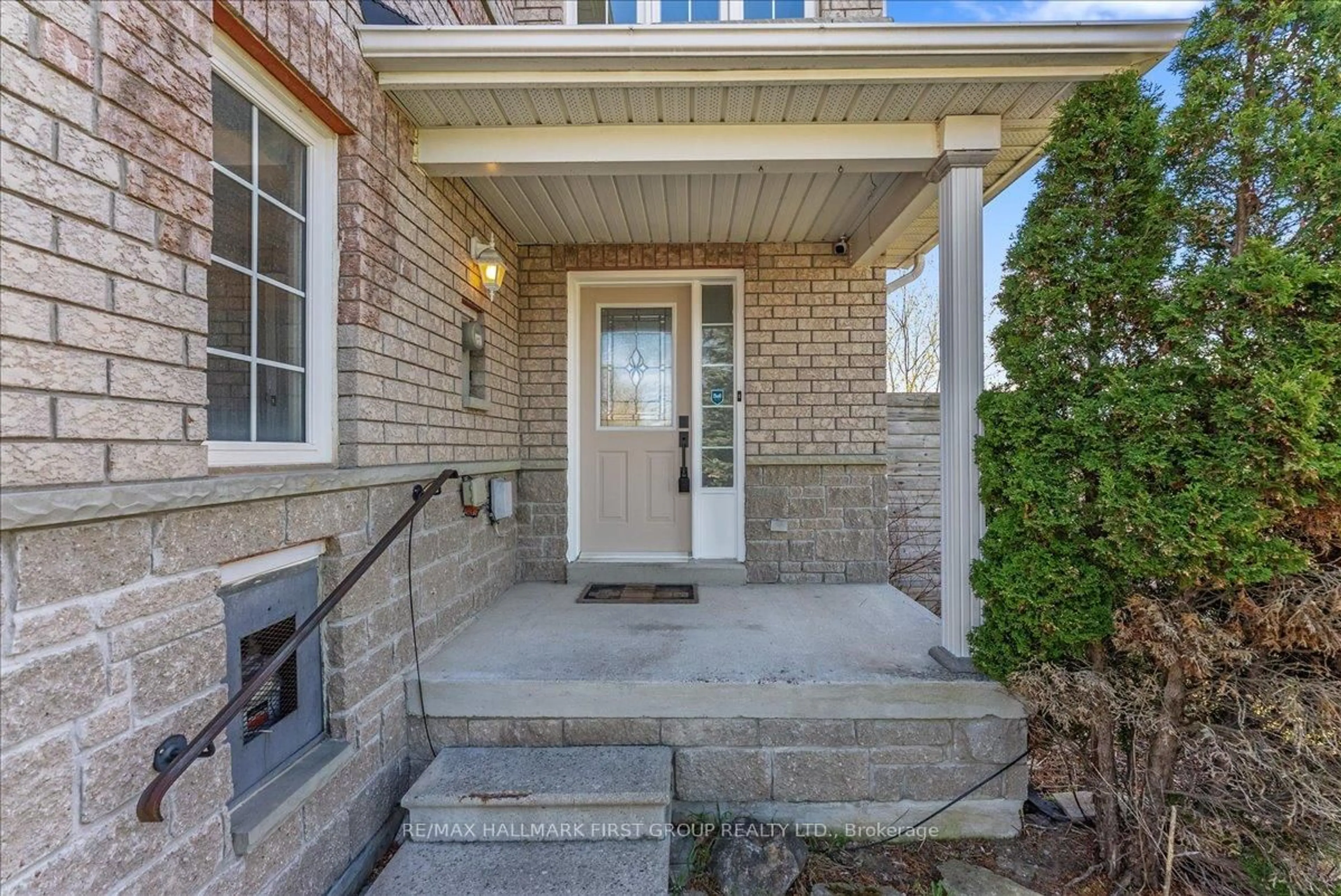 Unknown for 47 Hanna Dr, Clarington Ontario L1C 5M4