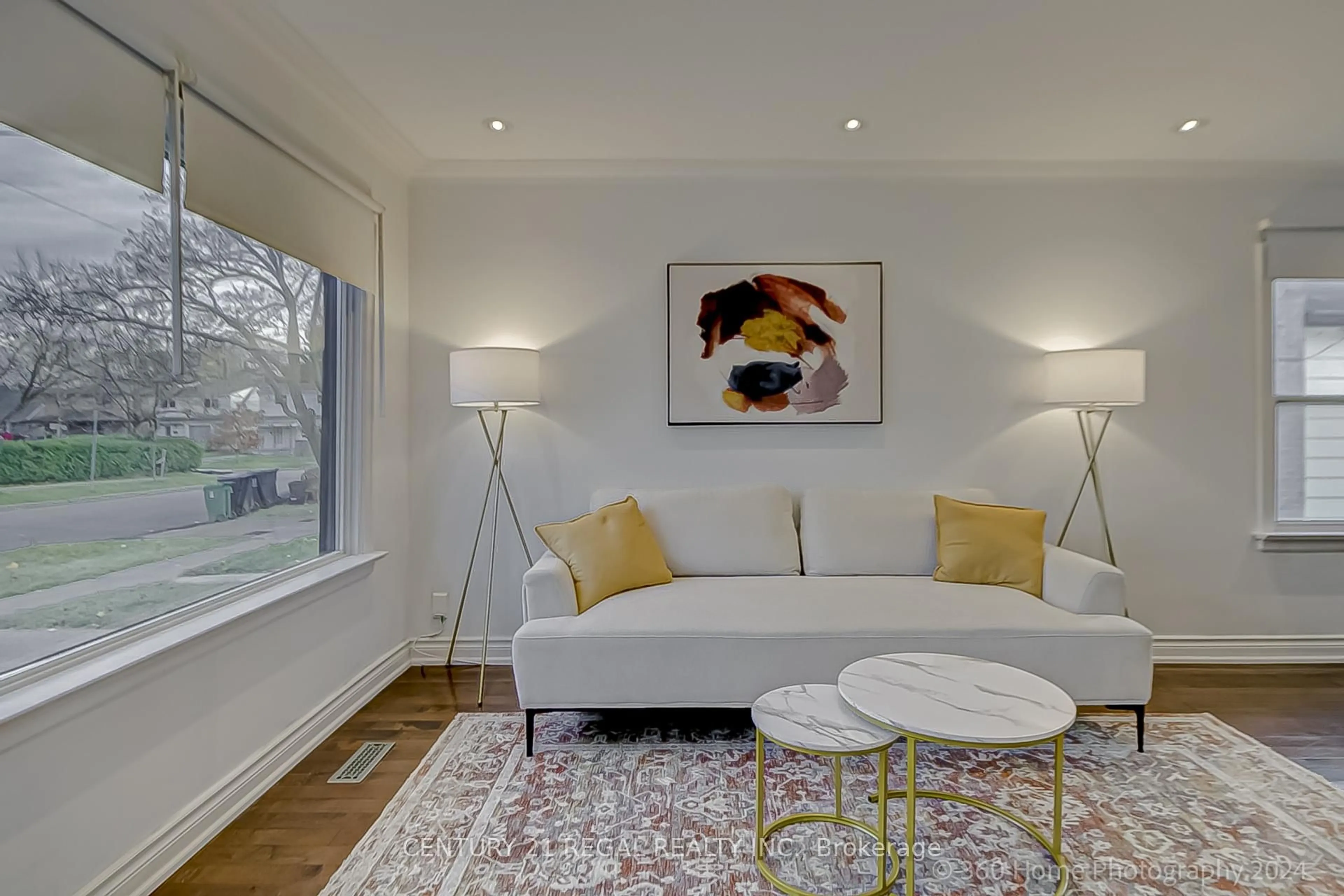 Living room with furniture, wood/laminate floor for 8 Bexhill Ave, Toronto Ontario M1L 3B4