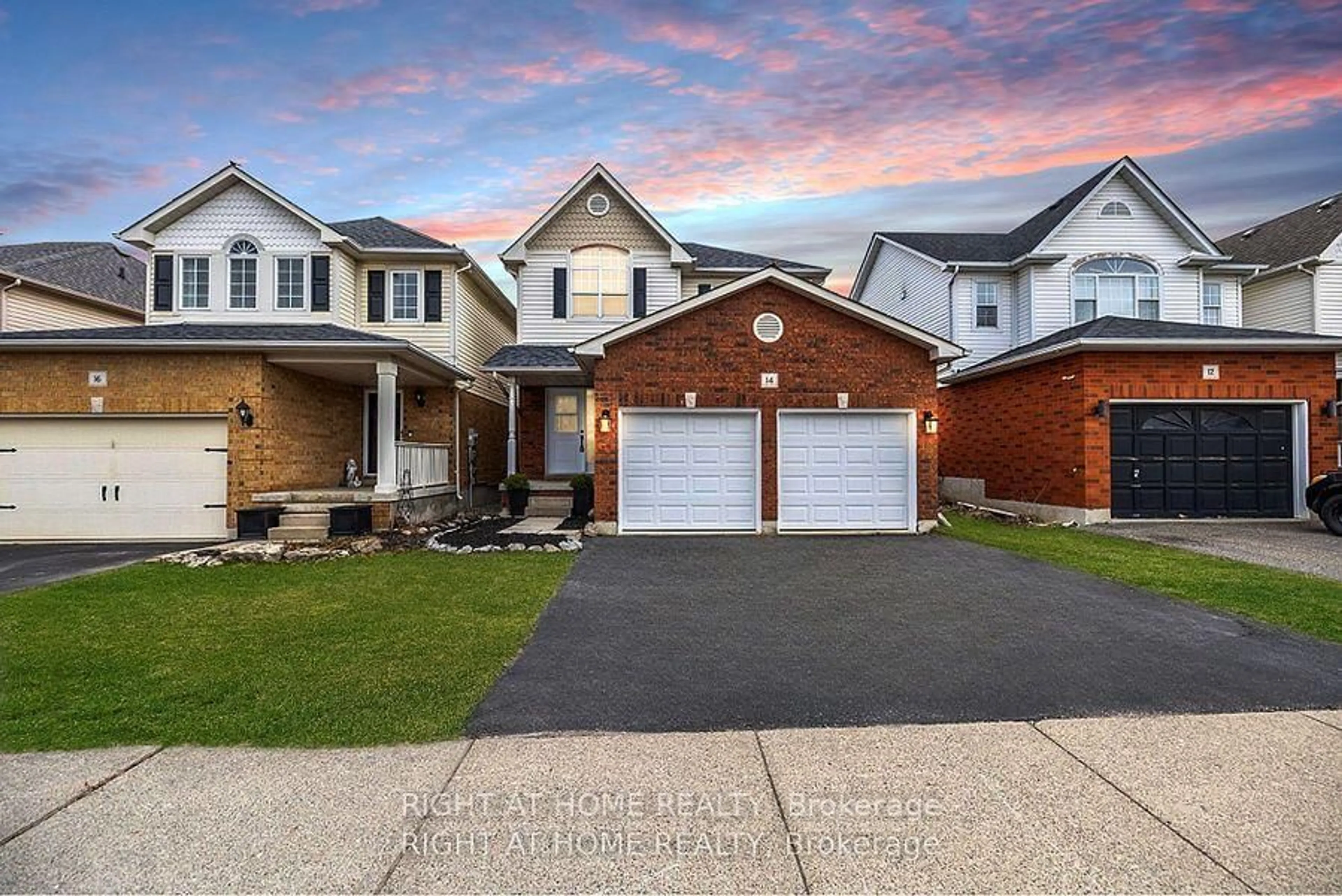 Home with brick exterior material, street for 14 Brownstone Cres, Clarington Ontario L1E 2Y1
