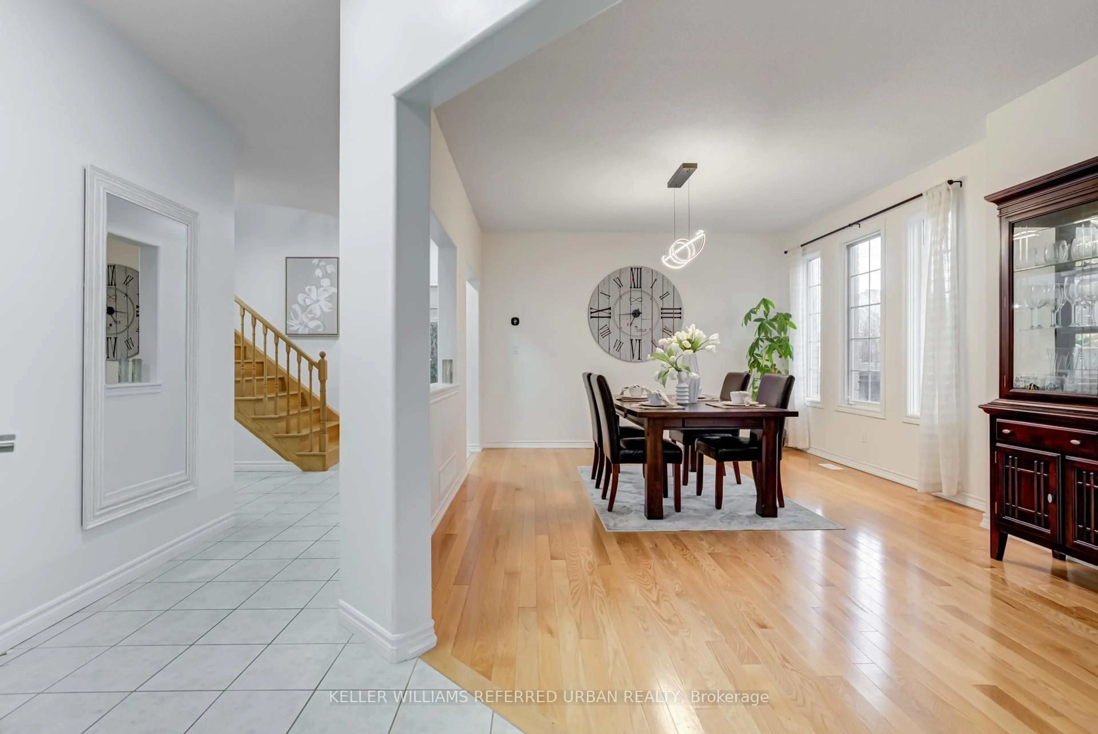 Unknown for 2 Thistledown Cres, Whitby Ontario L1R 3P2