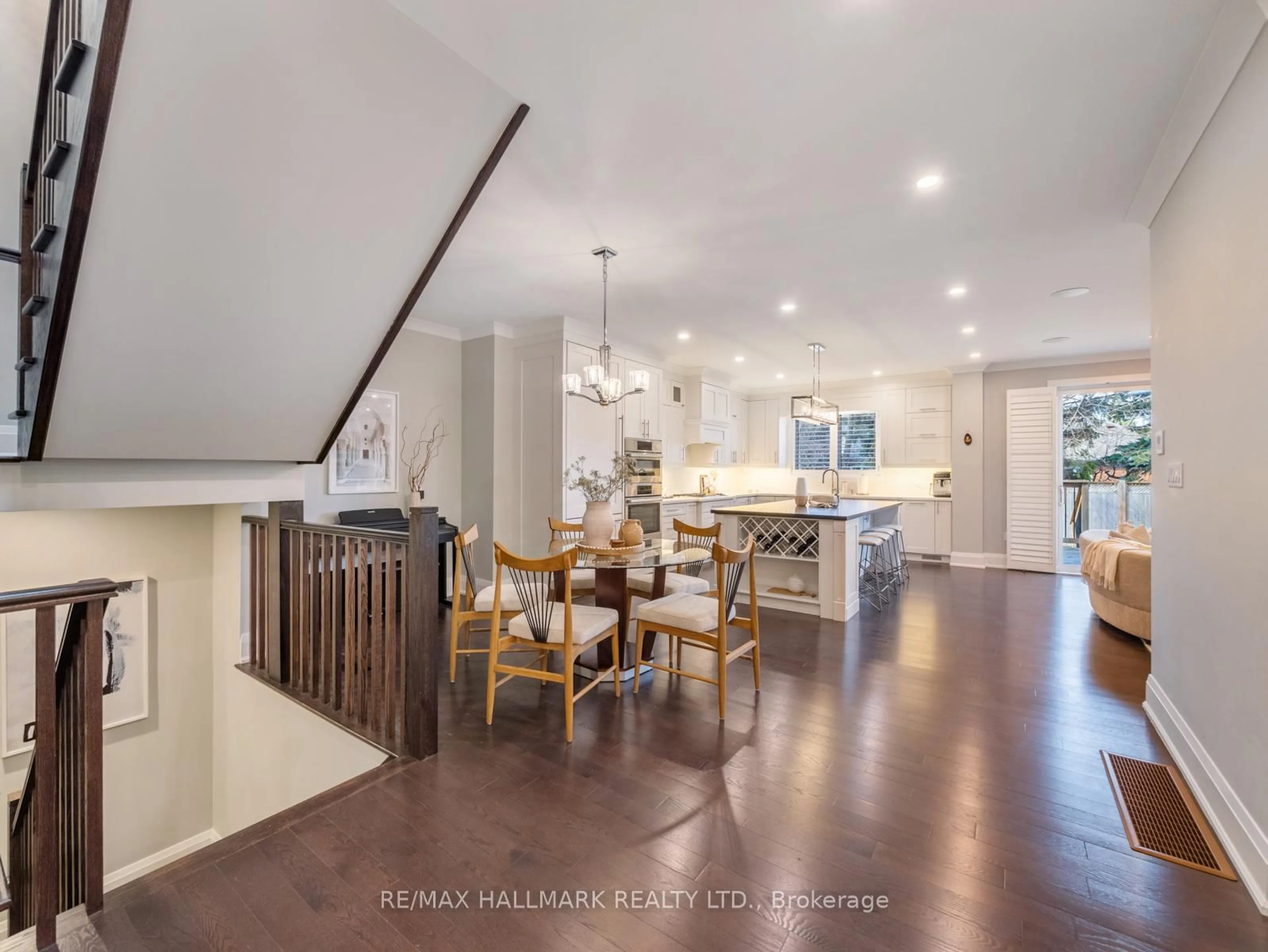 Open concept kitchen, unknown for 14 Elmview Dr, Toronto Ontario M1N 2W4