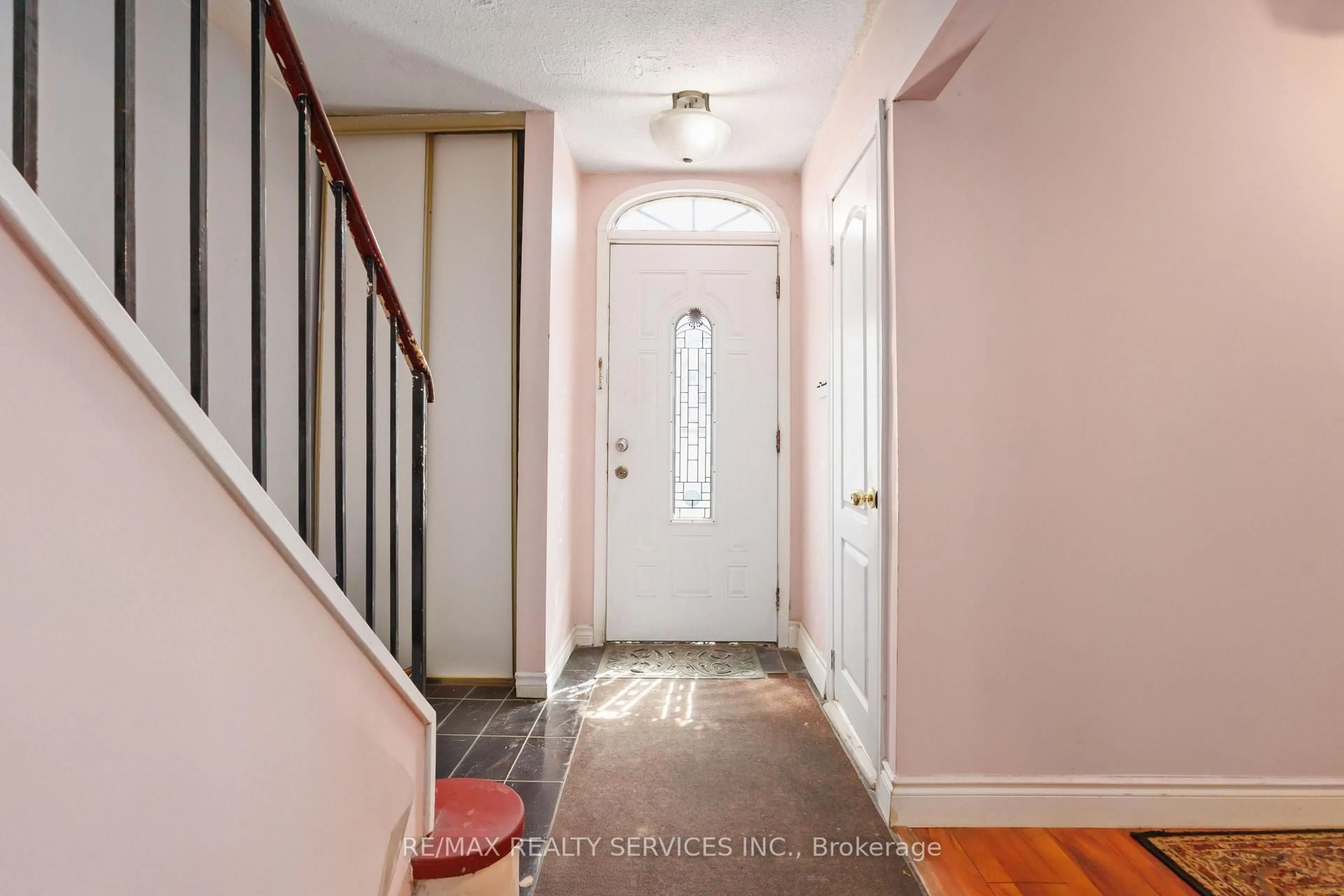 Indoor entryway for 2075 Warden Ave #28, Toronto Ontario M1T 3R1