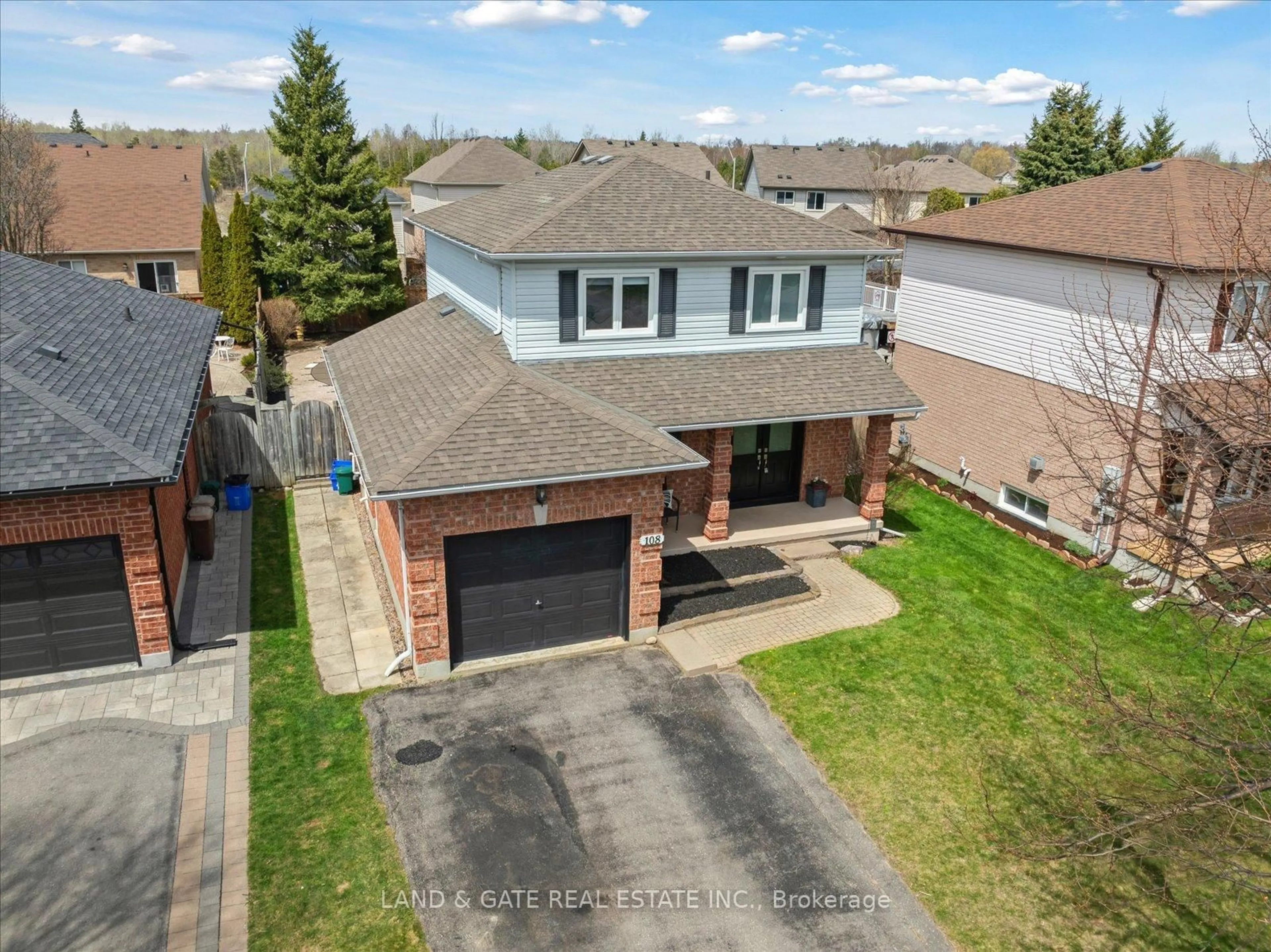 A pic from outside/outdoor area/front of a property/back of a property/a pic from drone, street for 108 George Reynolds Dr, Clarington Ontario L1E 2E8