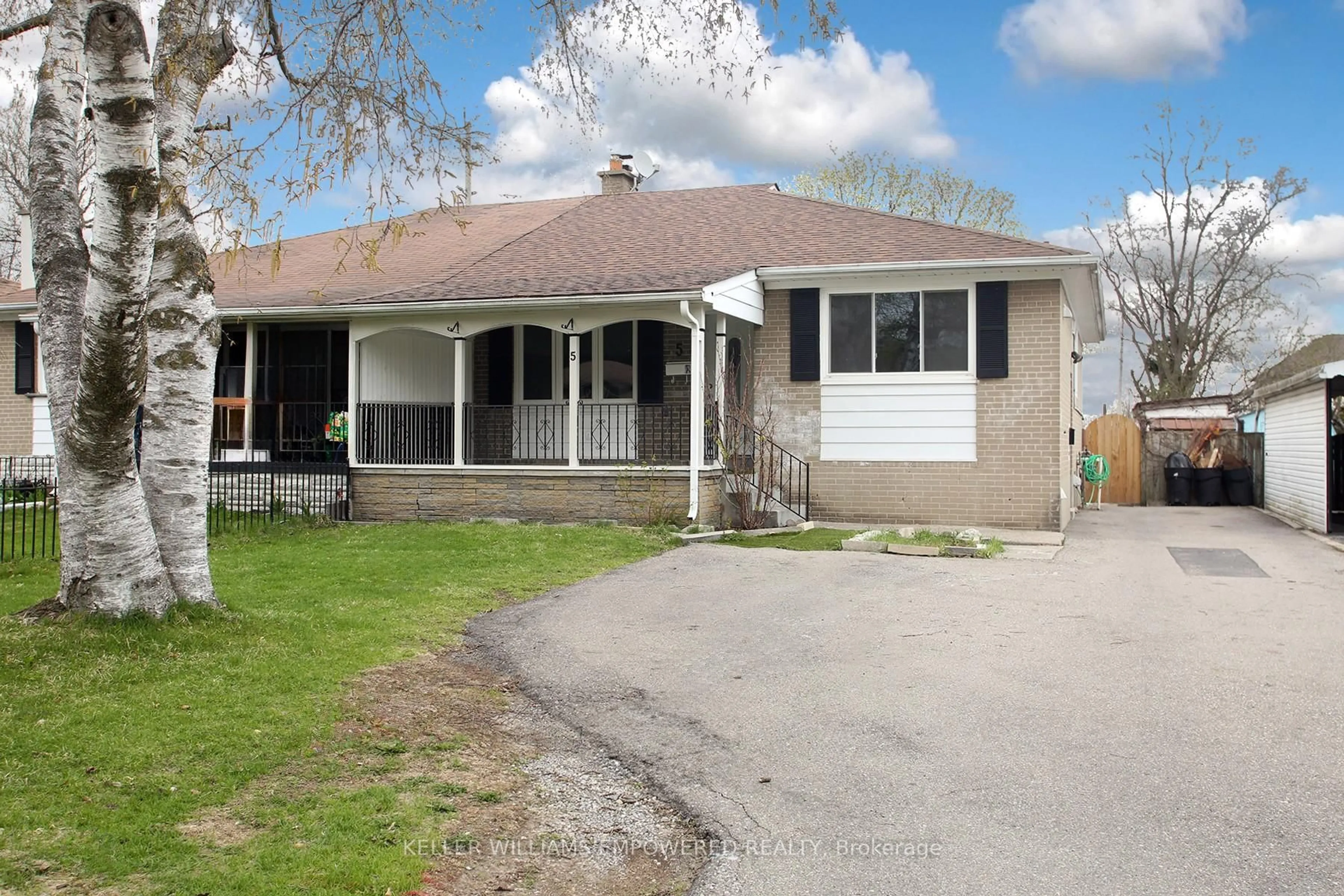 Home with vinyl exterior material, street for 5 Tulloch Dr, Ajax Ontario L1S 2S3