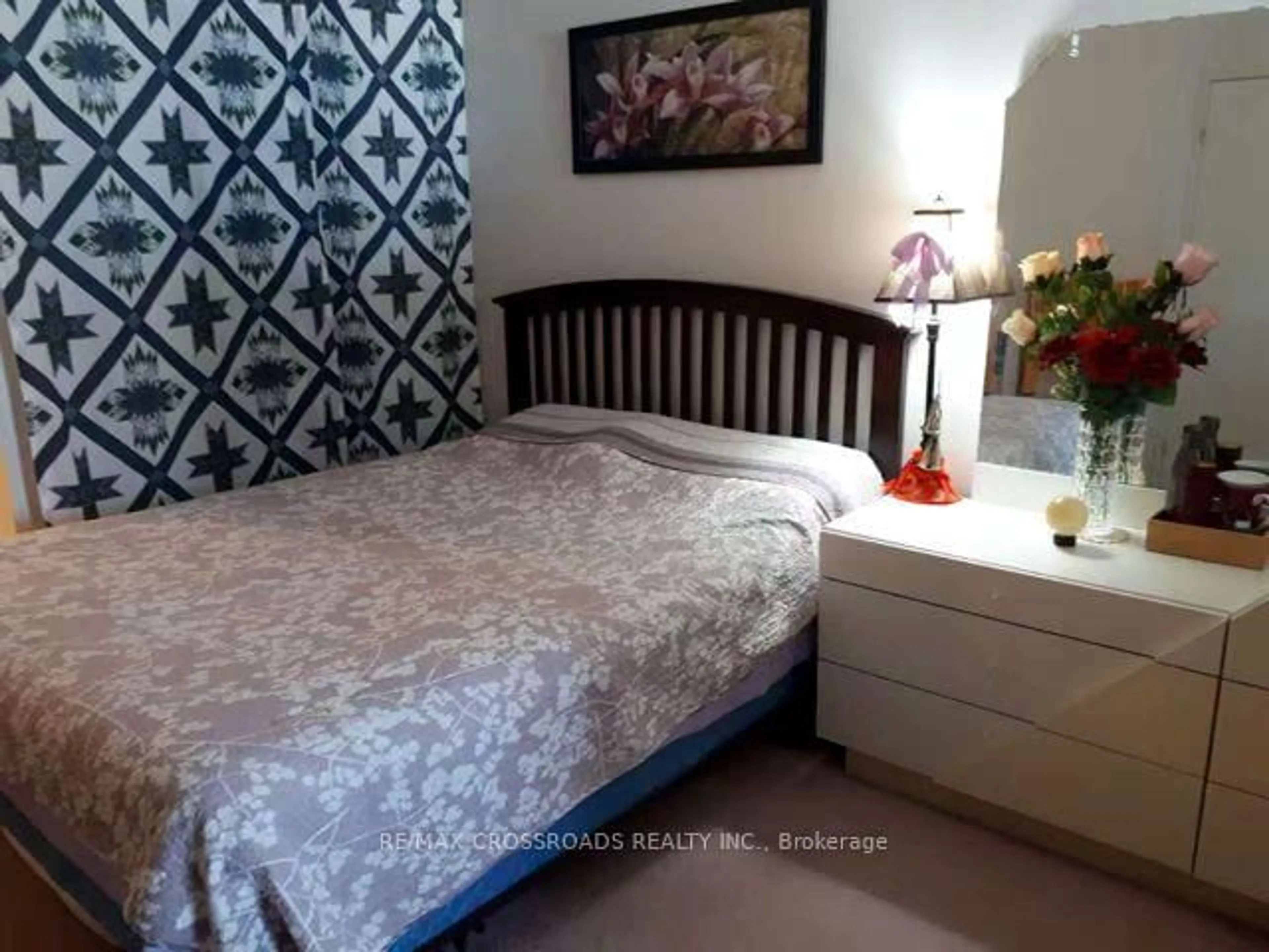 Bedroom with bed, unknown for 80 Alton Towers Circ #1913, Toronto Ontario M1V 5E8