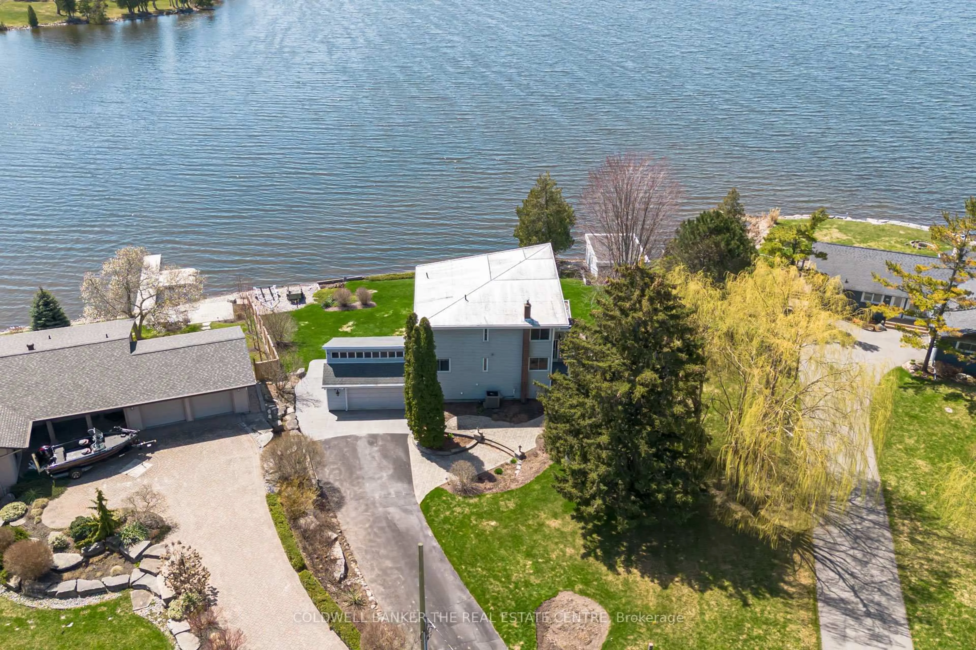 A pic from outside/outdoor area/front of a property/back of a property/a pic from drone, water/lake/river/ocean view for 273 Stephenson Point Rd, Scugog Ontario L9L 1B4