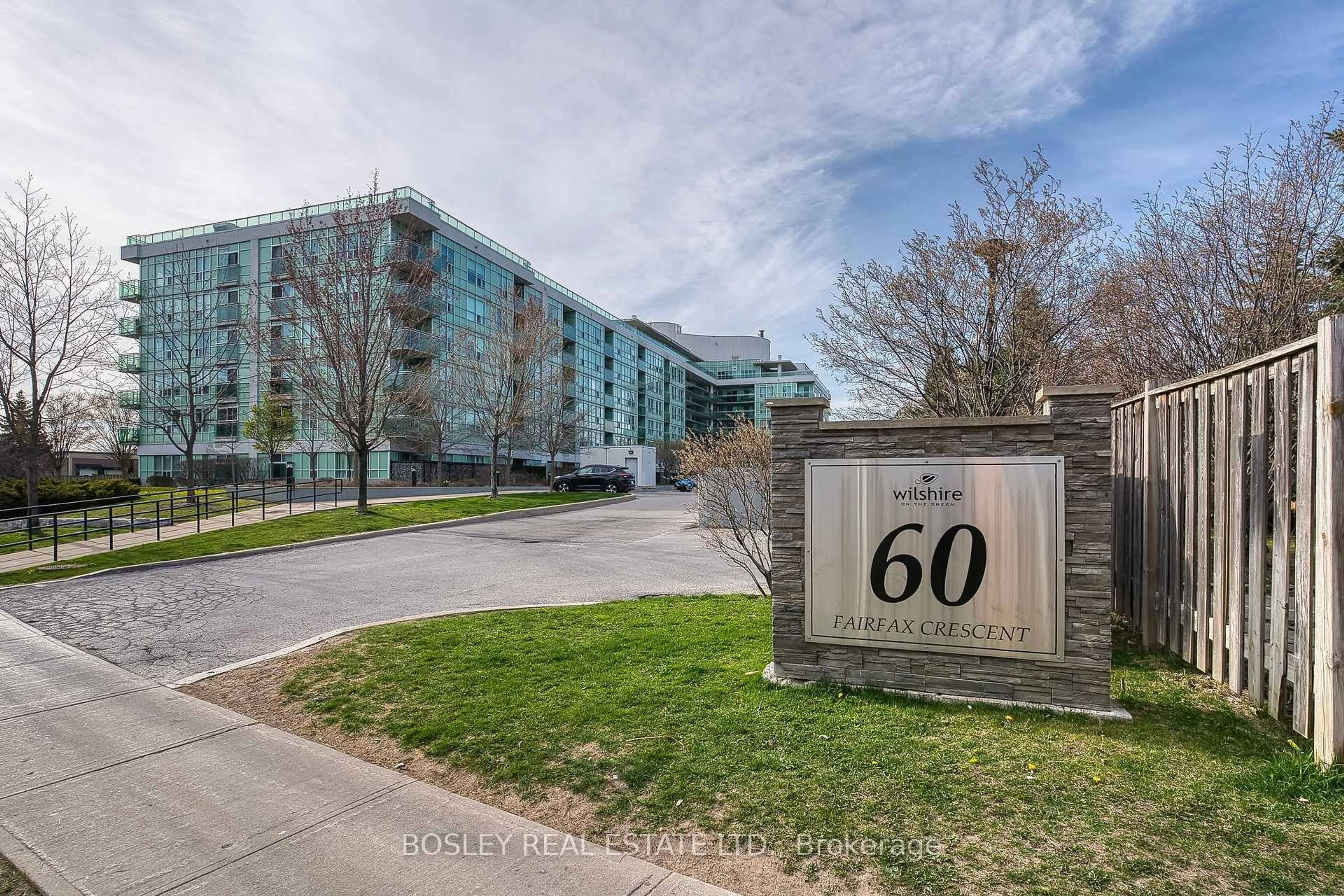 Unknown for 60 Fairfax Cres #326, Toronto Ontario M1L 0E1