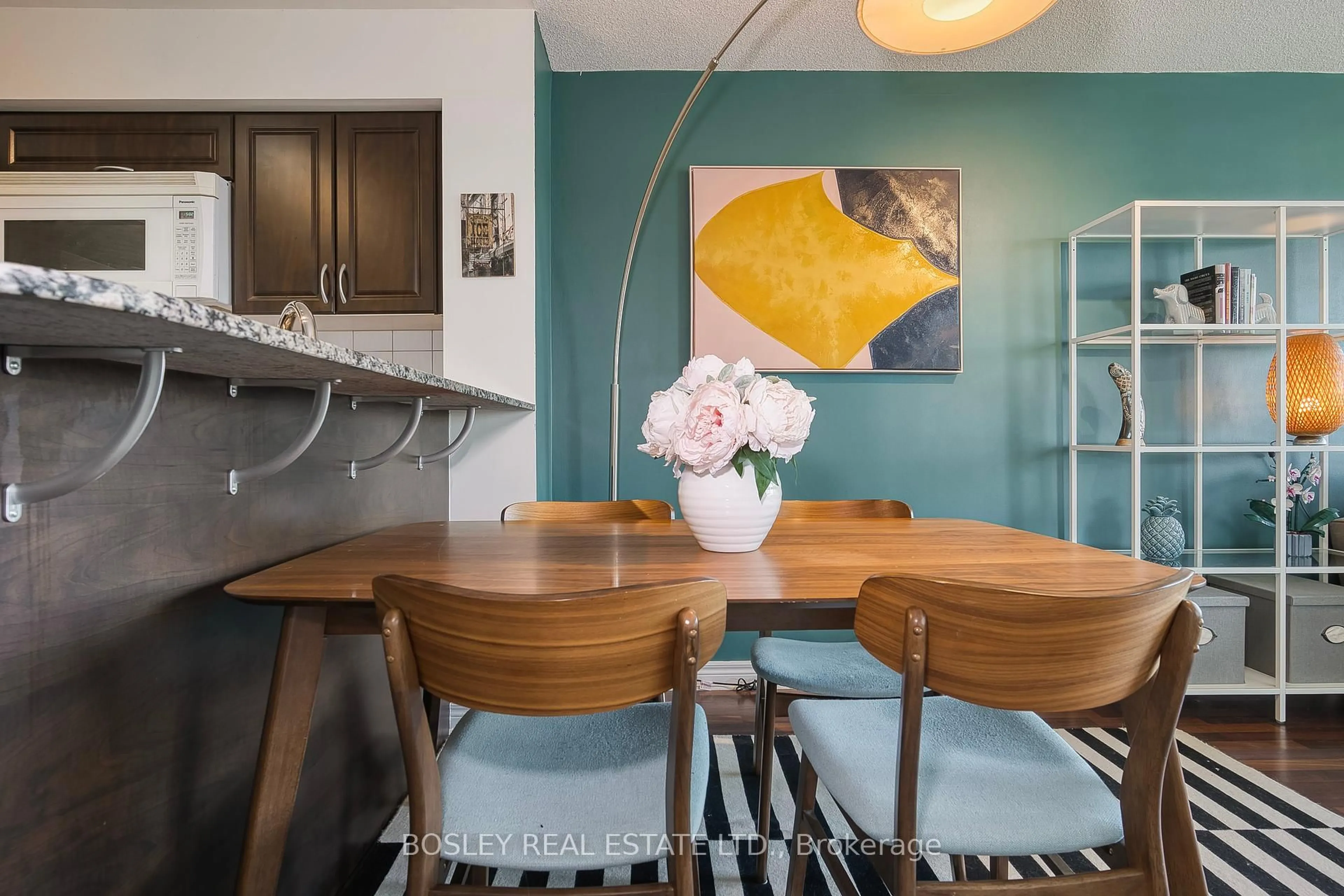 Dining room, wood/laminate floor for 60 Fairfax Cres #326, Toronto Ontario M1L 0E1