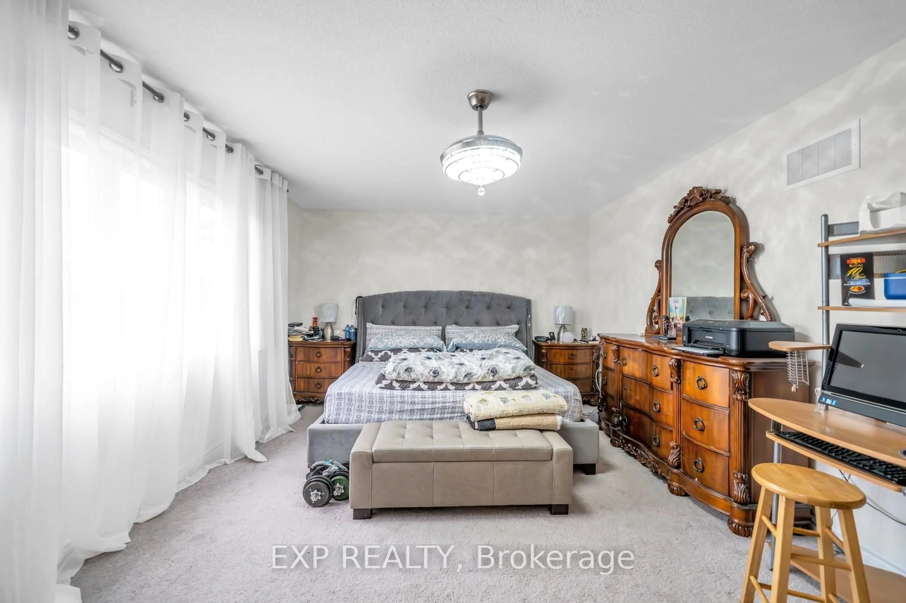 A pic of a room for 217 Doug Finney St, Oshawa Ontario L1K 3G3