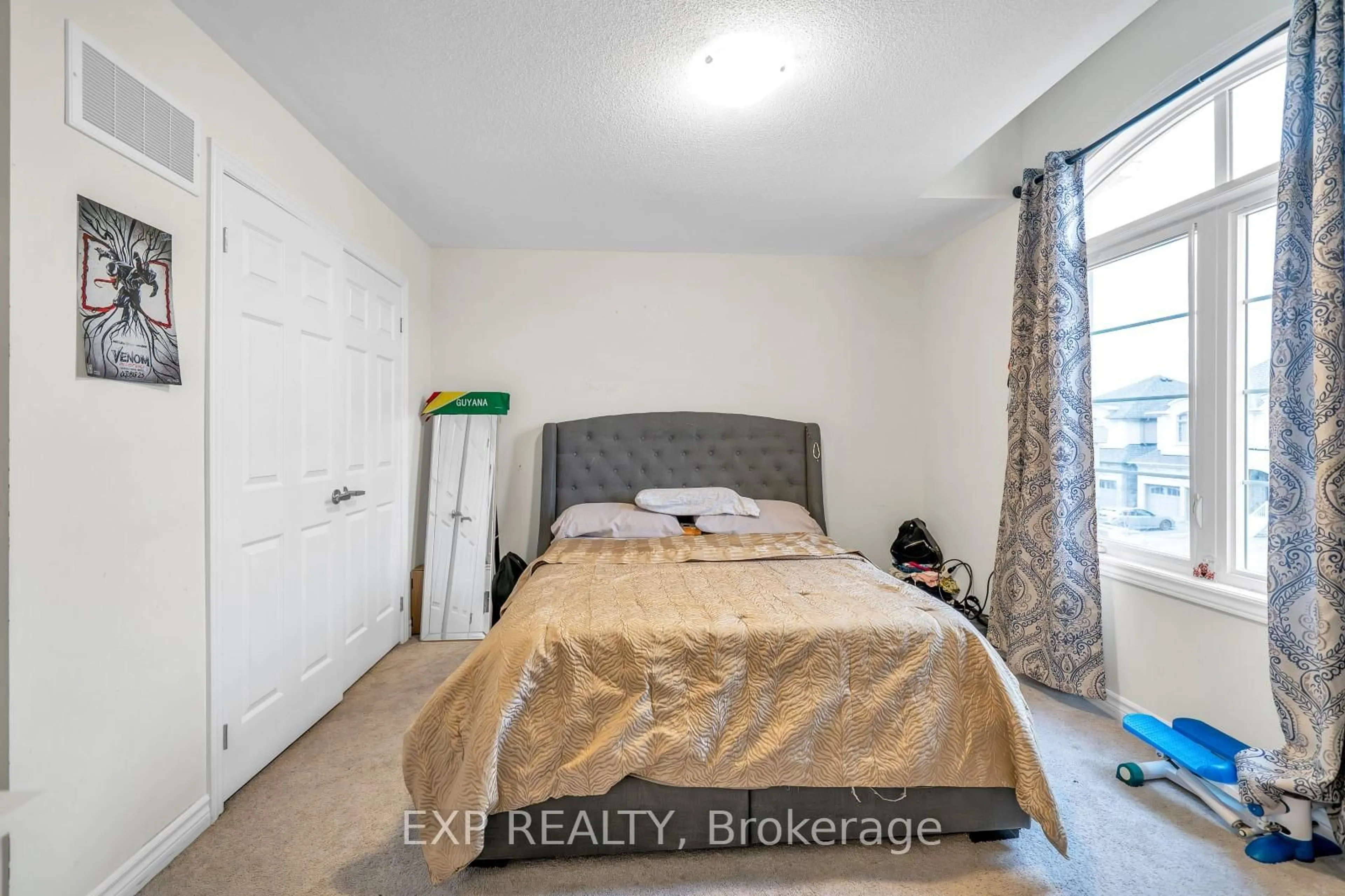A pic of a room for 217 Doug Finney St, Oshawa Ontario L1K 3G3