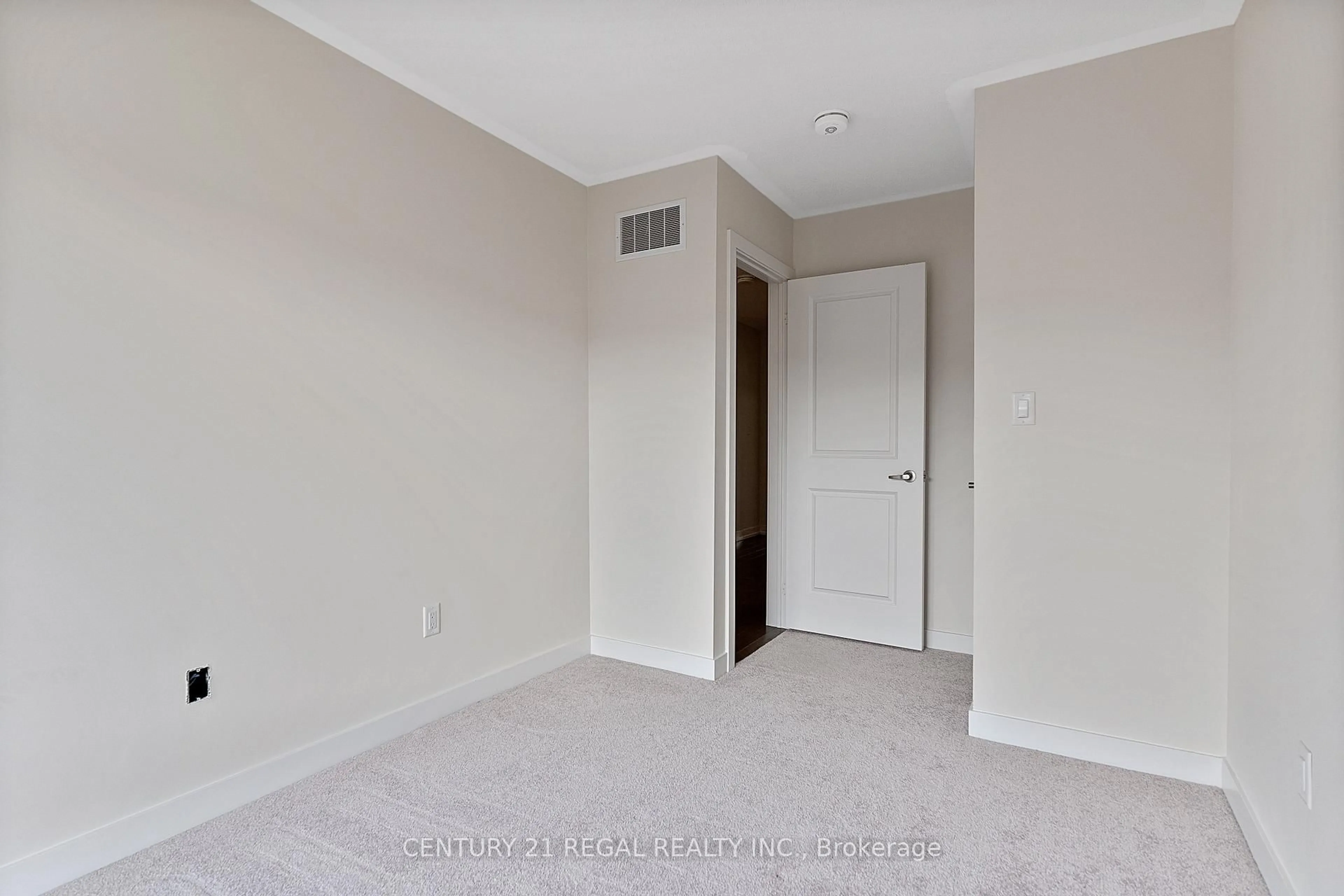 A pic of a room for 1610 Moonbeam Glen, Pickering Ontario L1X 0H9