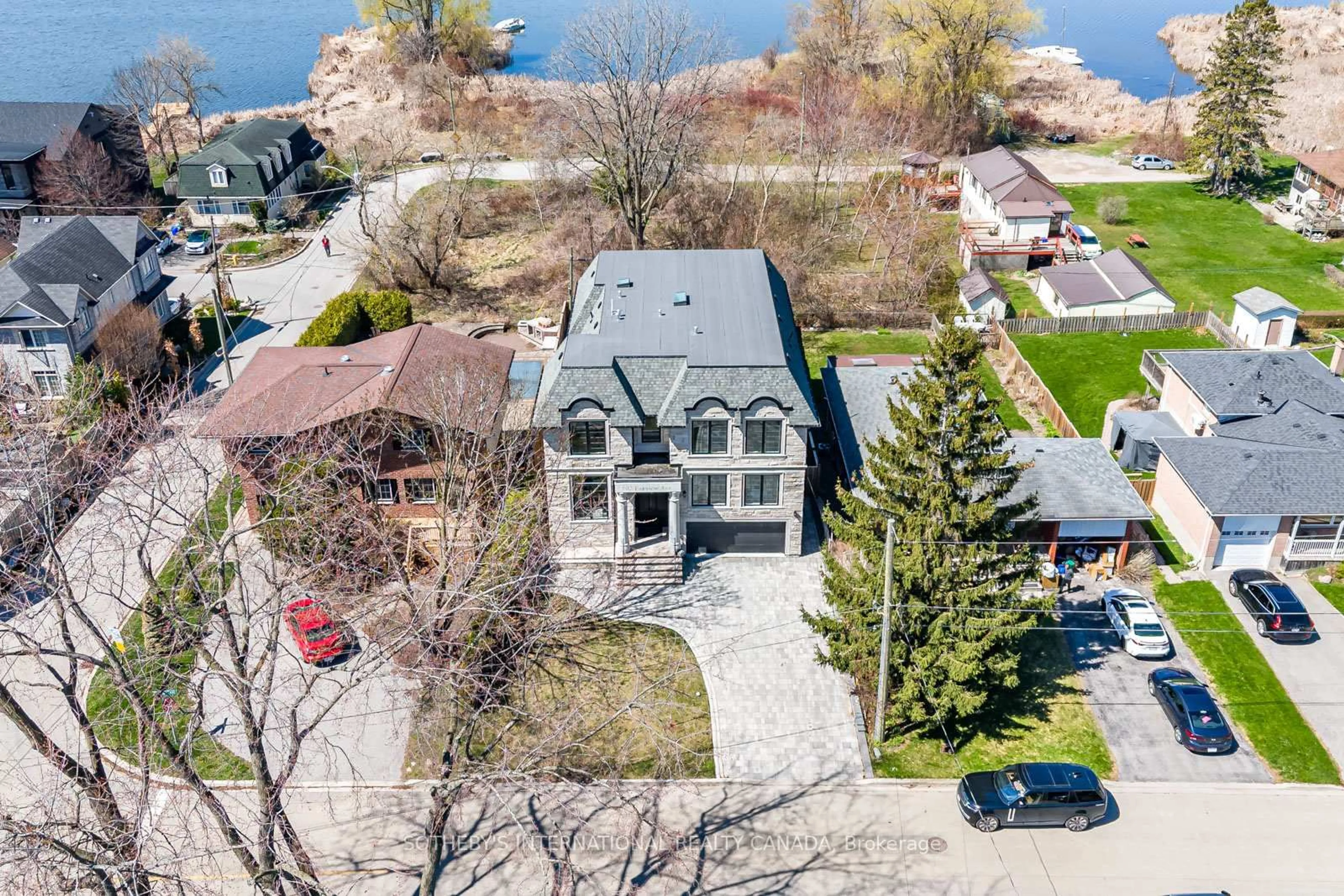 A pic from outside/outdoor area/front of a property/back of a property/a pic from drone, water/lake/river/ocean view for 802 Fairview Ave, Pickering Ontario L1W 1M8