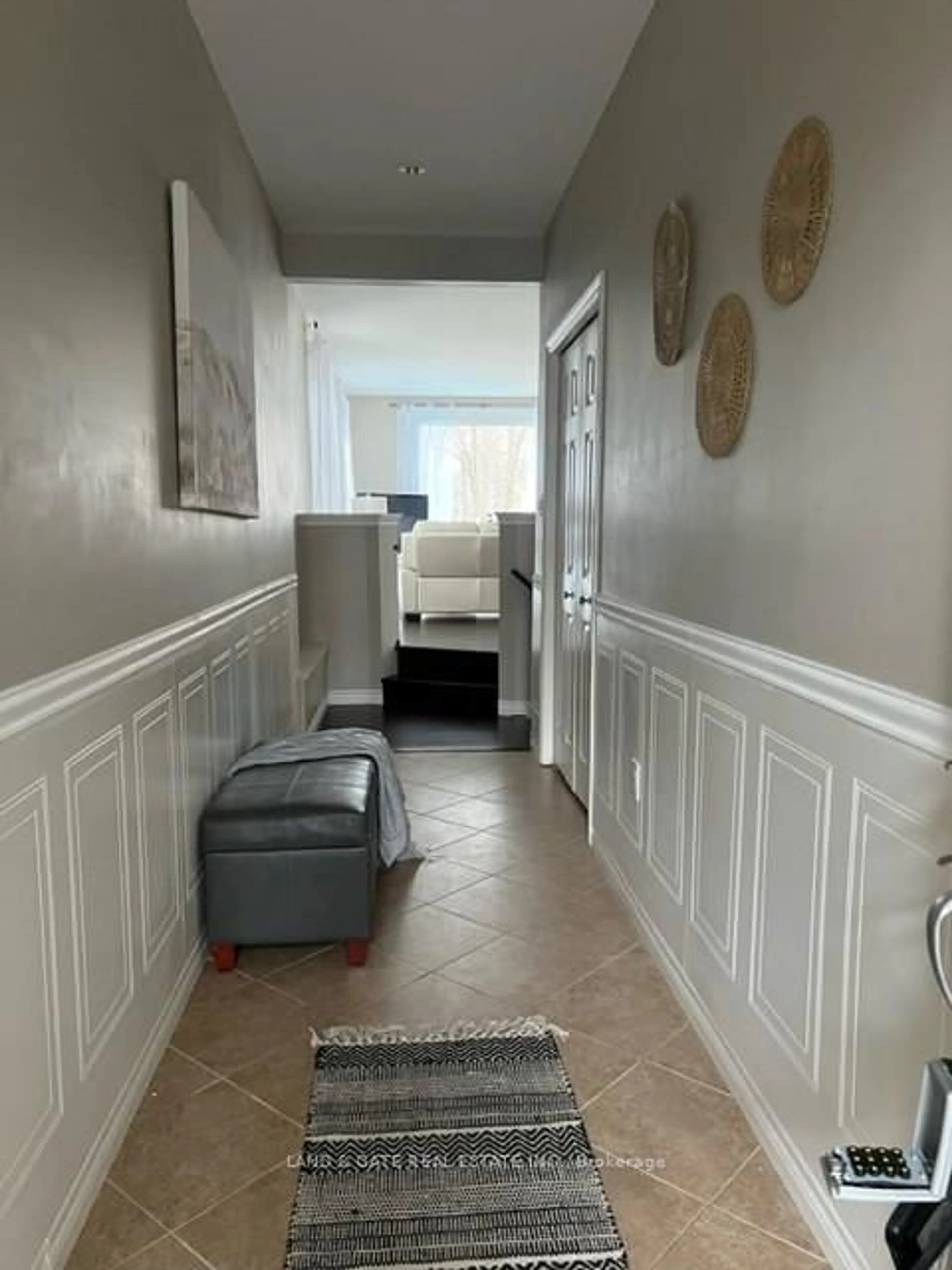 Unknown for 1038 Exeter St, Oshawa Ontario L1G 7E9
