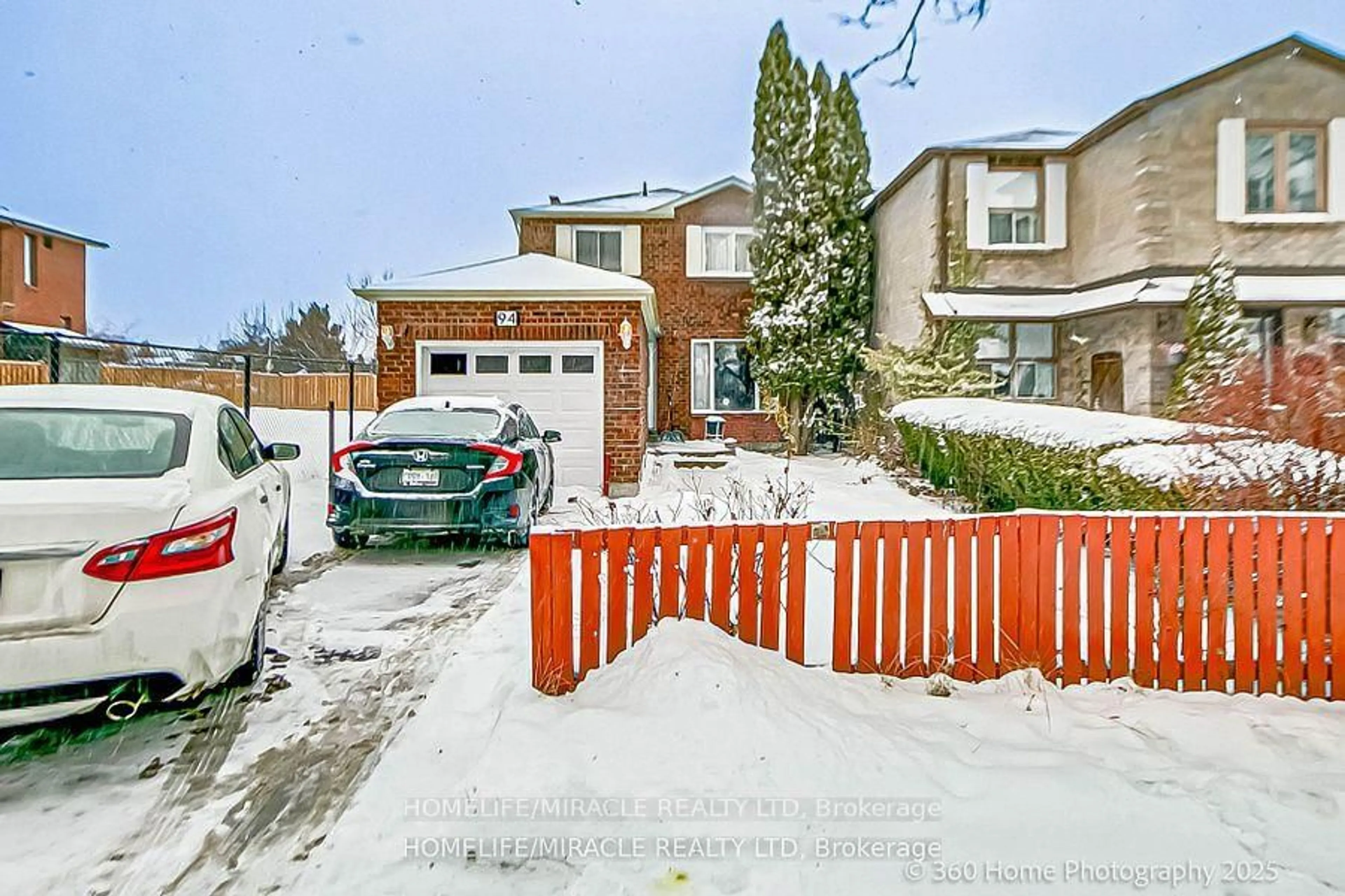 A pic from outside/outdoor area/front of a property/back of a property/a pic from drone, street for 94 Brimley Rd, Toronto Ontario M1M 3V3