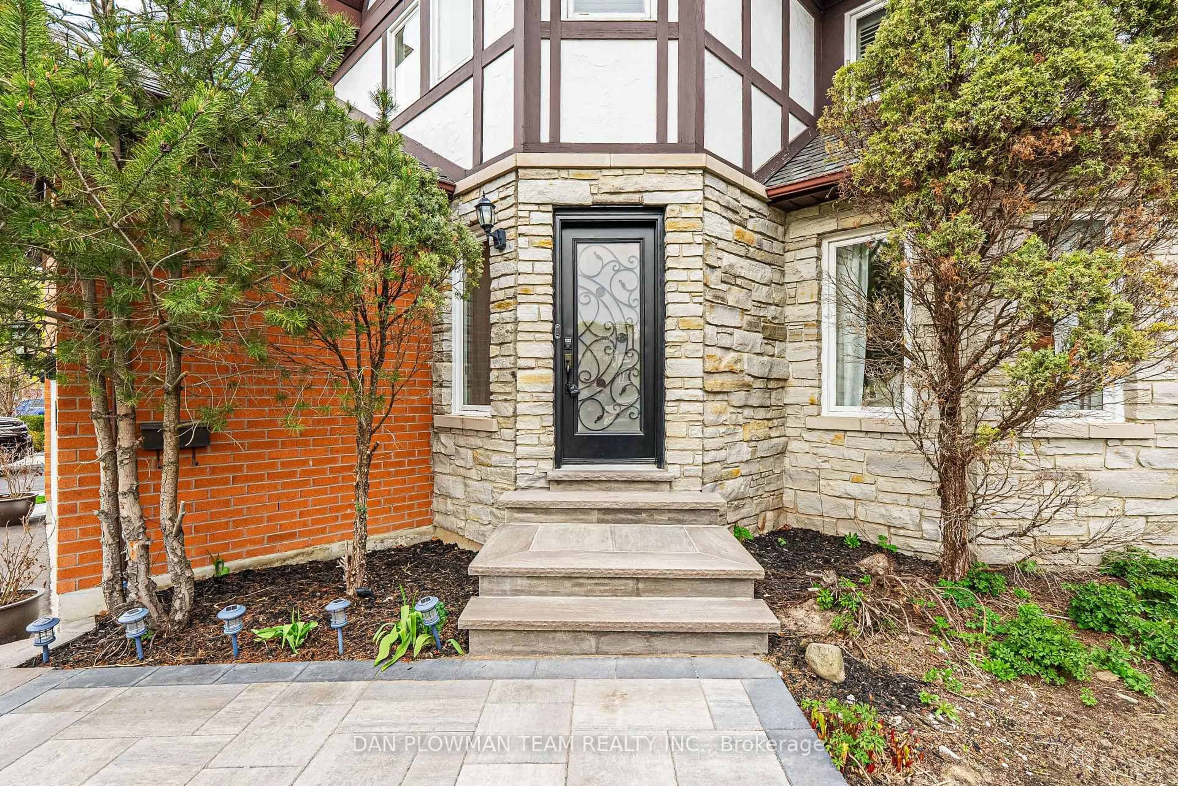 Home with brick exterior material, street for 3 Kilbride Dr, Whitby Ontario L1R 2B2