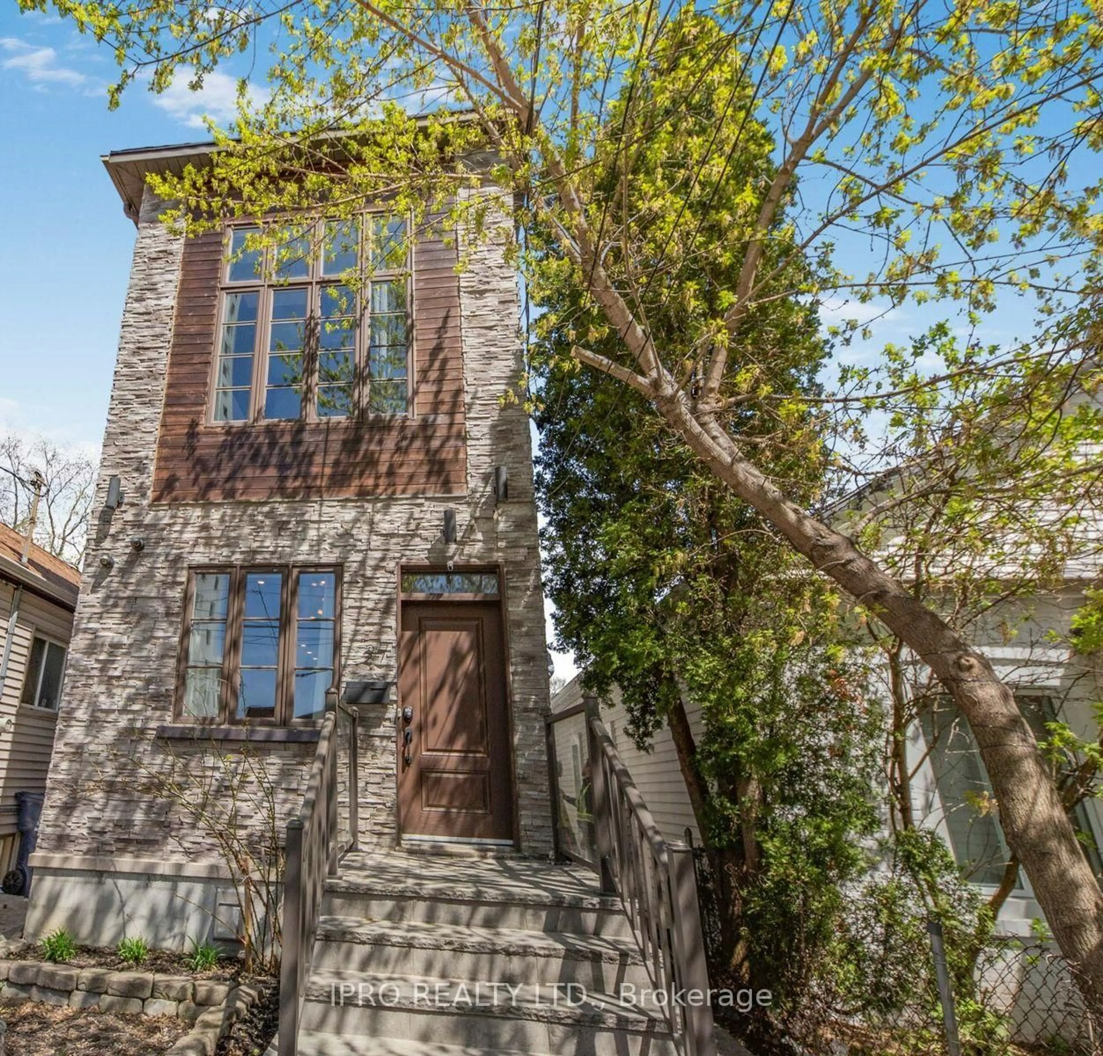 Home with brick exterior material, street for 27 Eastdale Ave, Toronto Ontario M4C 4Z8