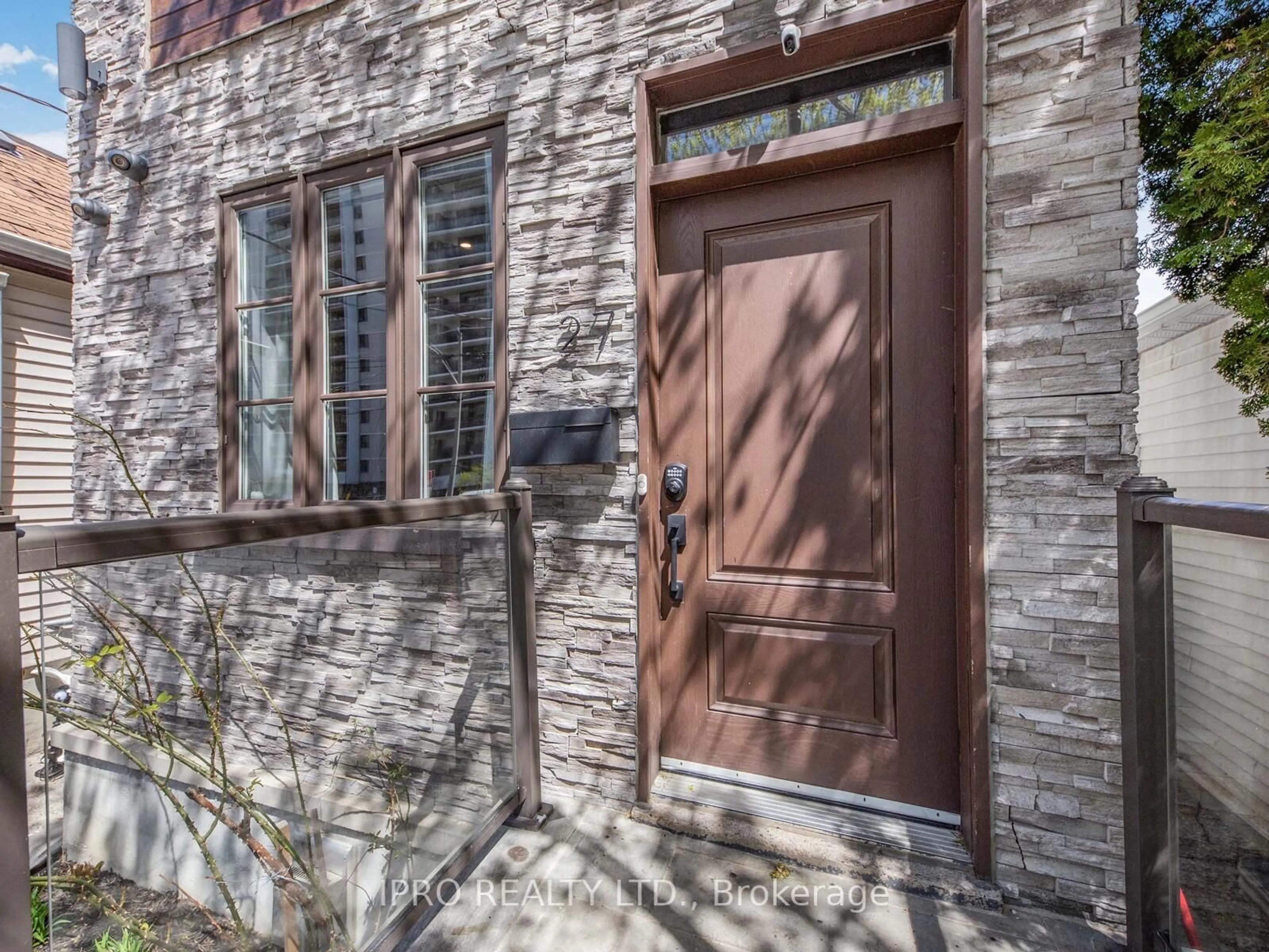 Home with brick exterior material, street for 27 Eastdale Ave, Toronto Ontario M4C 4Z8